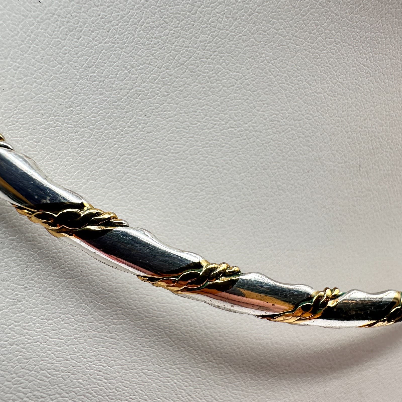 Vintage 90s Silver Gold Tone Twisted Omega Collar Necklace Statement Jewelry - Thumbnail 4