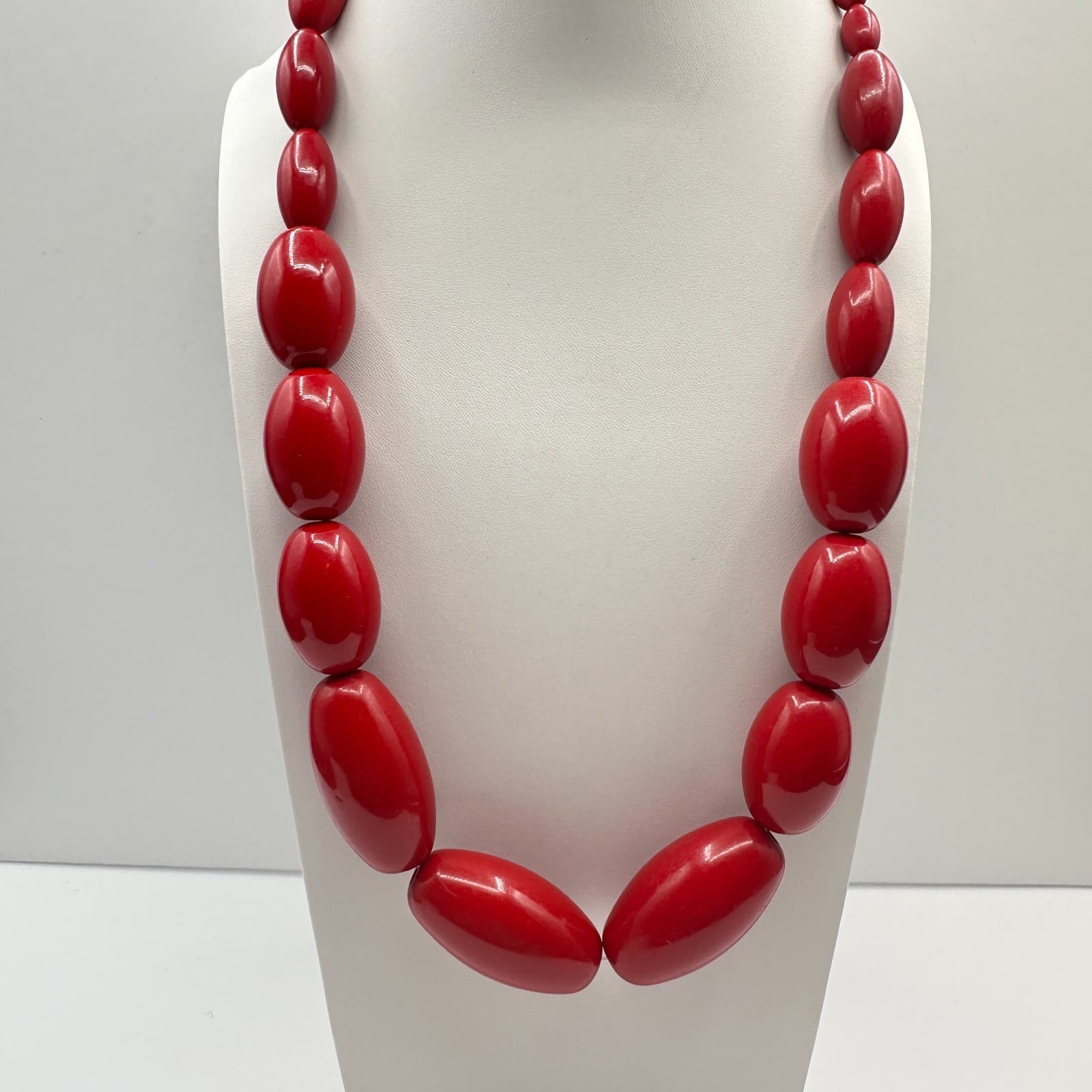 Vintage 90s Bold Red Oval Beaded Statement Necklace Silver Tone Women's Jewelry - Thumbnail 2