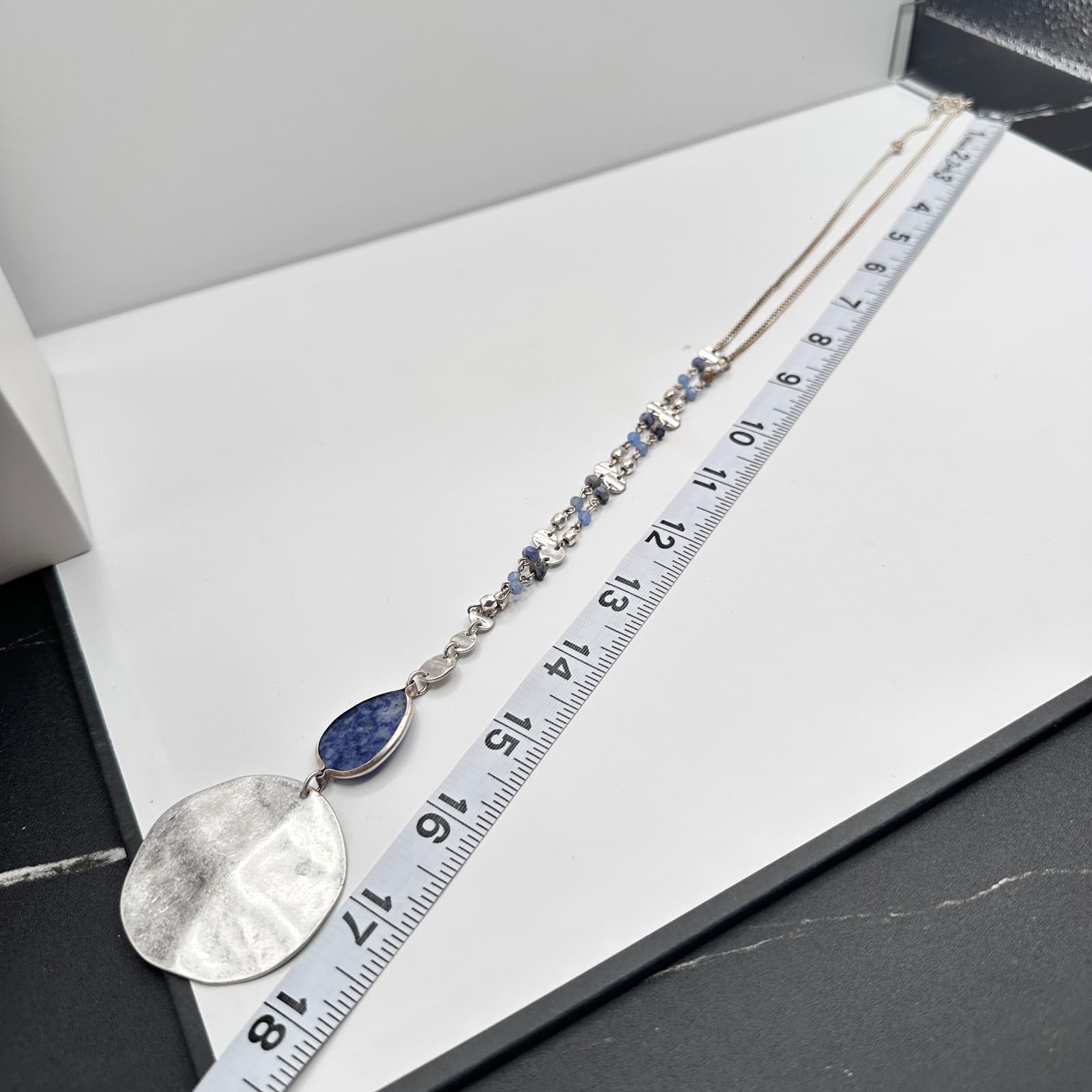 Vintage 90s Sodalite Teardrop Disc Necklace Hammered Silver Tone Women's Jewelry - Thumbnail 9