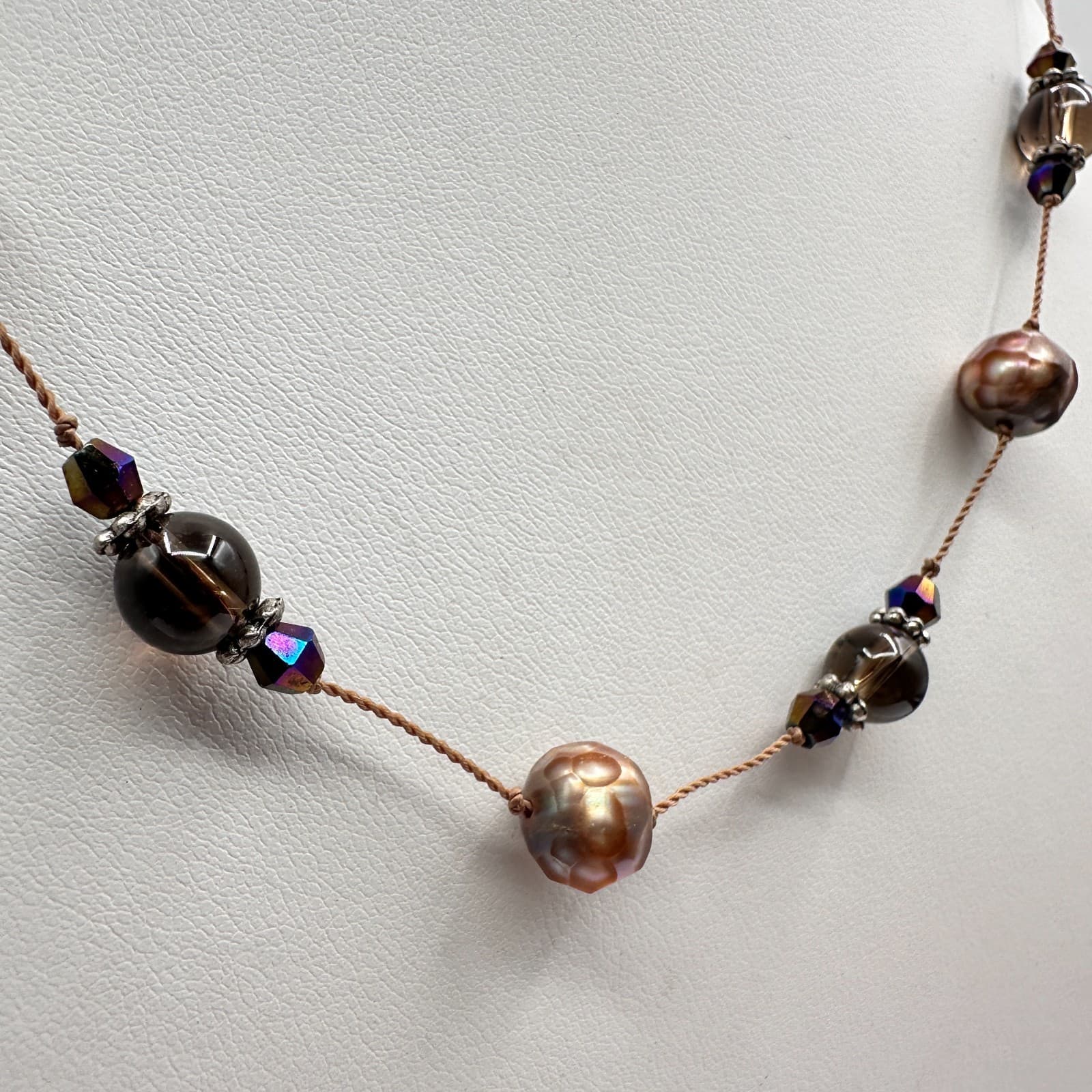 Vintage 80s Iridescent Copper Faux Pearl & Smoky Faceted Bead Necklace jewelry - Thumbnail 6