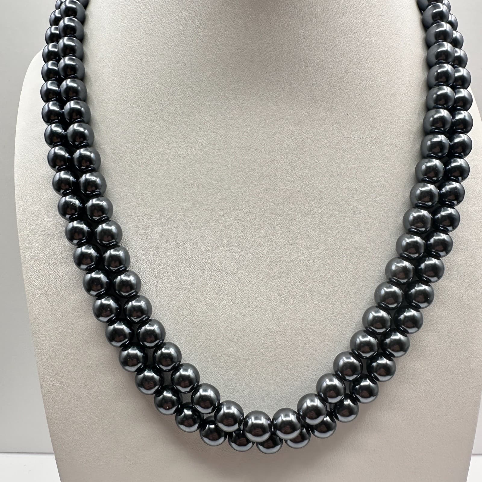 Vintage 90s Grey Faux Pearl Double Strand Beaded Necklace Statement Jewelry - Thumbnail 7