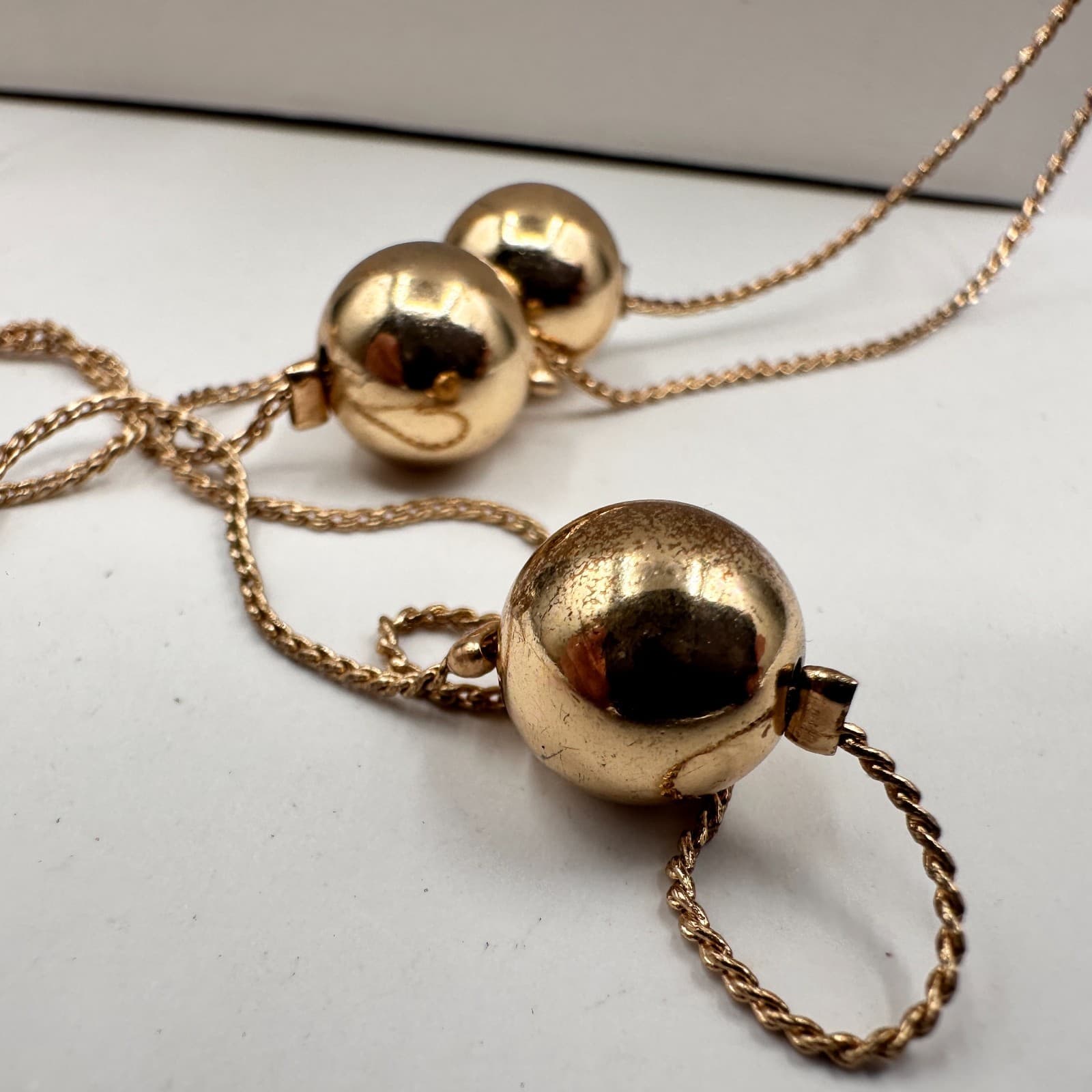 Vintage 90s Long Gold Ball Station Necklace Timeless & Elegant Piece Jewelry - Thumbnail 5