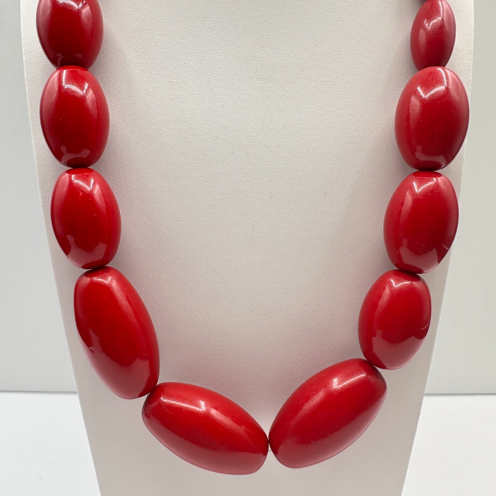 Vintage 90s Bold Red Oval Beaded Statement Necklace Silver Tone Women's Jewelry - Thumbnail 3