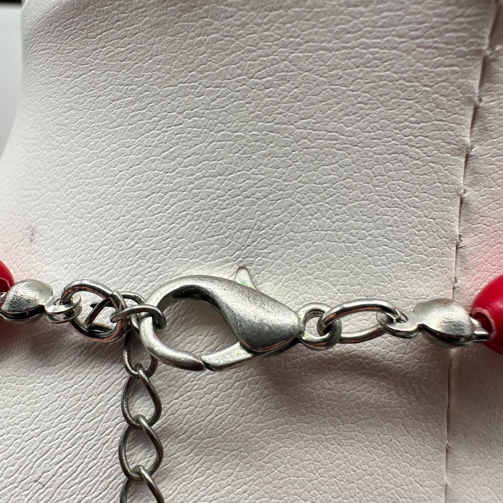 Vintage 90s Bold Red Oval Beaded Statement Necklace Silver Tone Women's Jewelry - Thumbnail 8