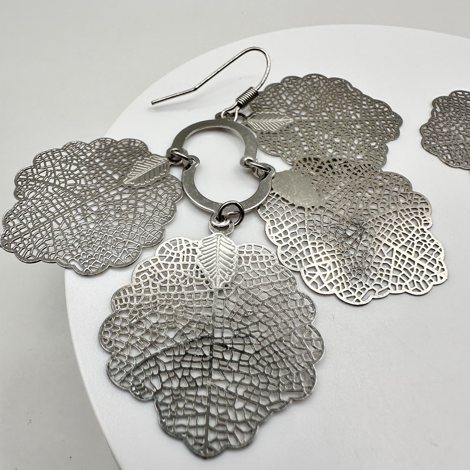 Vintage 90s Silver Tone Filigree Leaf Dangle Earrings Statement Women's Jewelry - Thumbnail 7