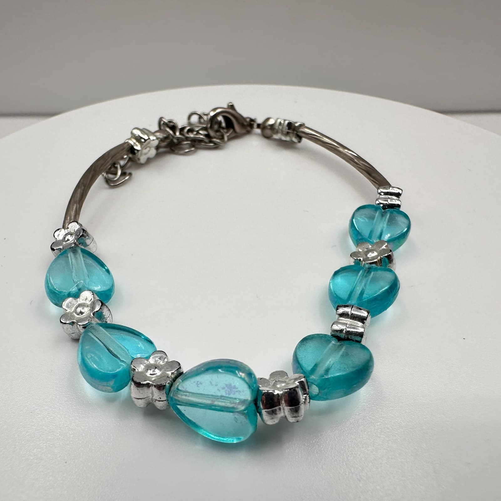 Vintage Y2K Aqua Blue Glass Heart Beaded Bracelet Flower Silver Tone Jewelry - Thumbnail 2