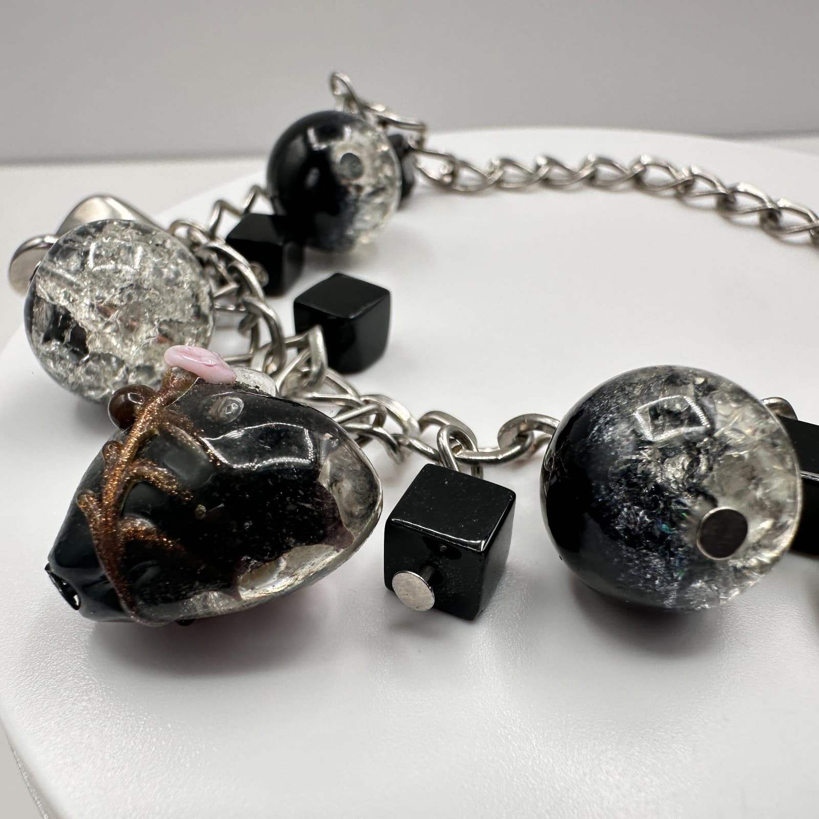 Vintage Y2K Silver Tone Charm Bracelet Black Glass Heart Cracker Beaded Boho - Thumbnail 2