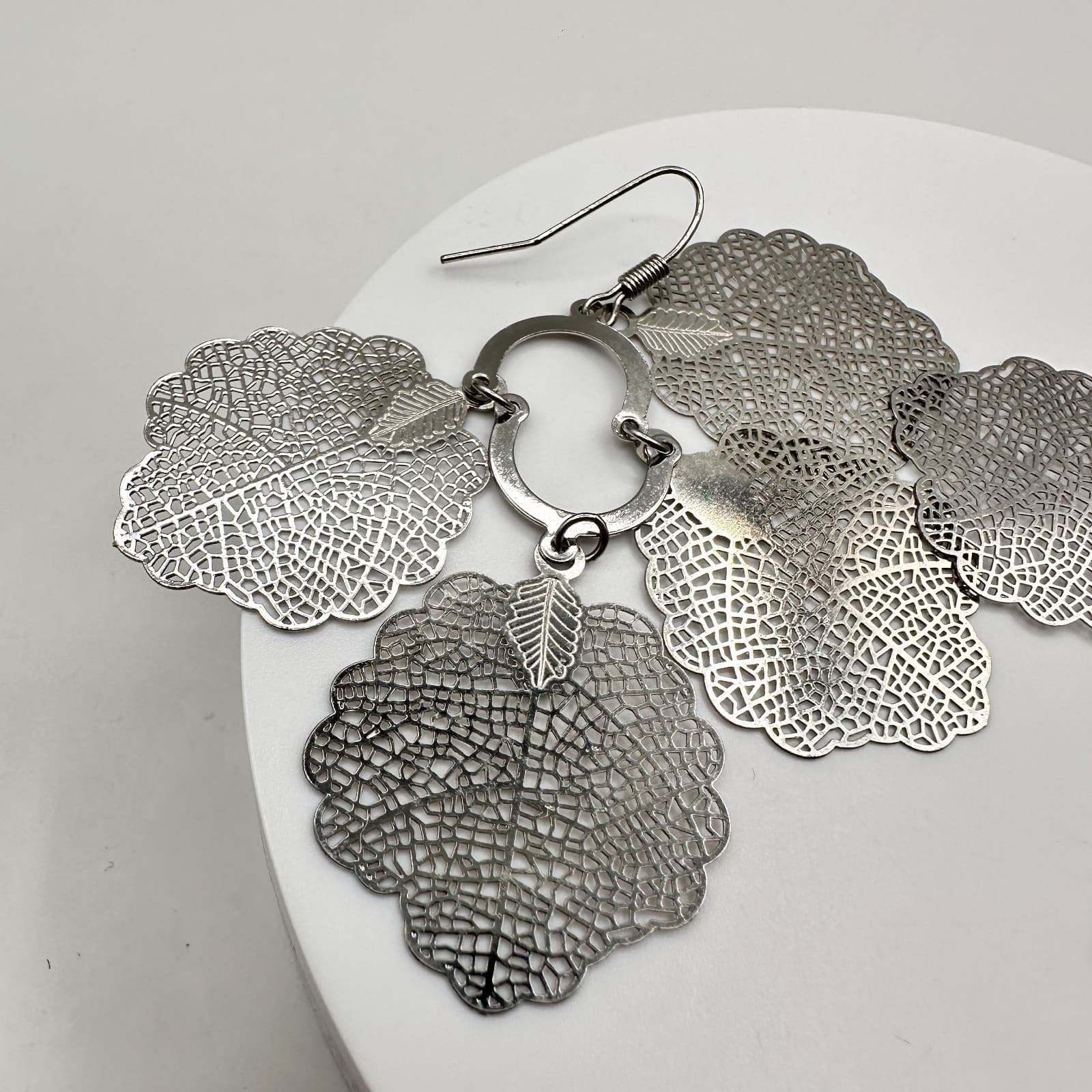Vintage 90s Silver Tone Filigree Leaf Dangle Earrings Statement Women's Jewelry - Thumbnail 2