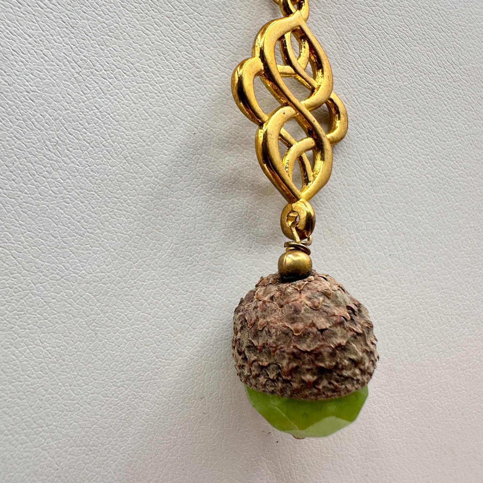 Vintage 90s Acorn Pendant Necklace Gold Tone Celtic Knot Green Beaded Nature - Thumbnail 3