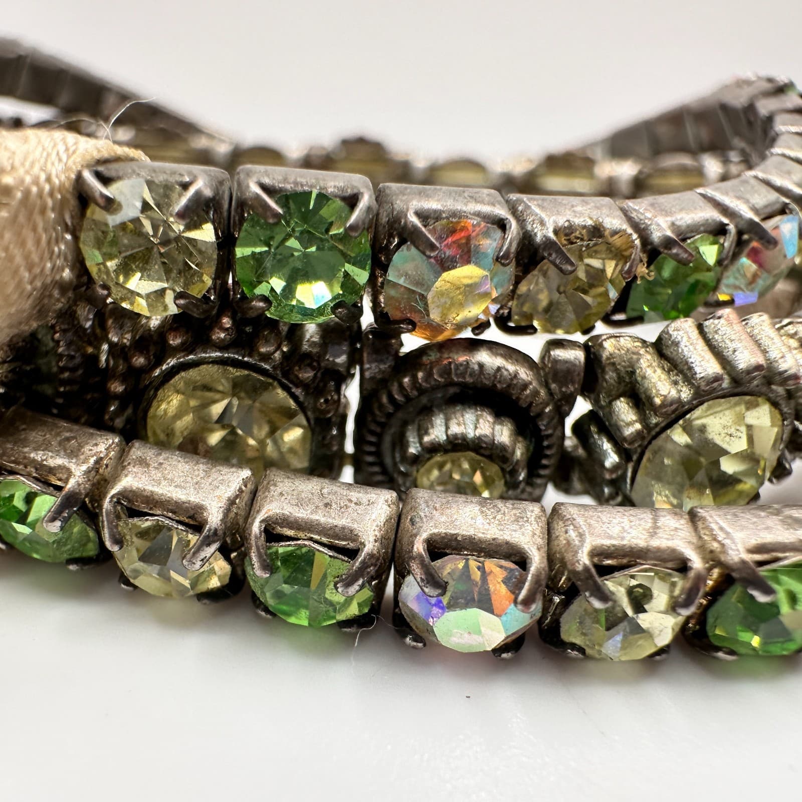 Vintage 90s Green Aurora Borealis Rhinestone Stretch Bracelet Set Silver Tone - Thumbnail 2