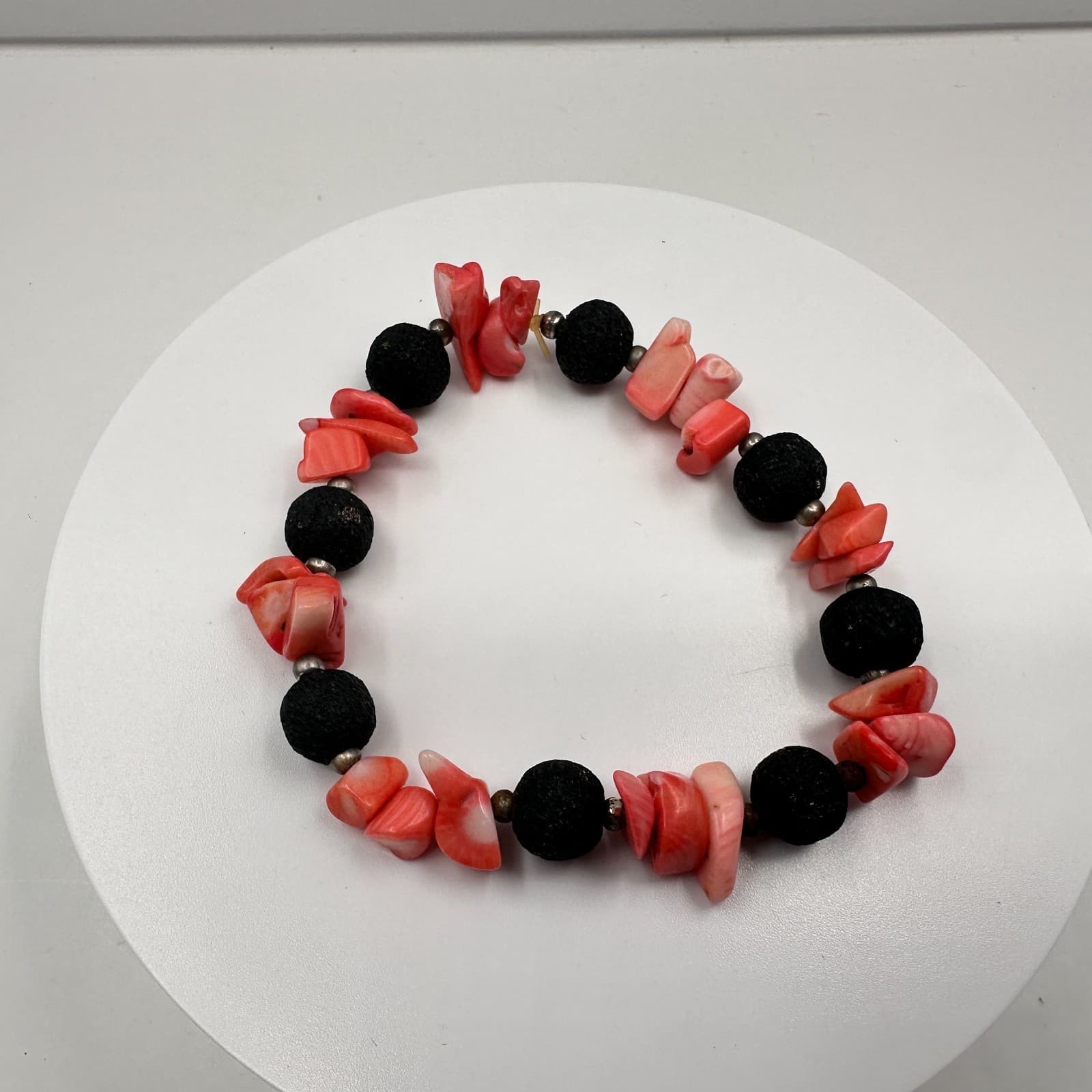 Vintage 90s Pink Coral & Black Lava Rock Beaded Stretch Bracelet Boho Statement - Thumbnail 6