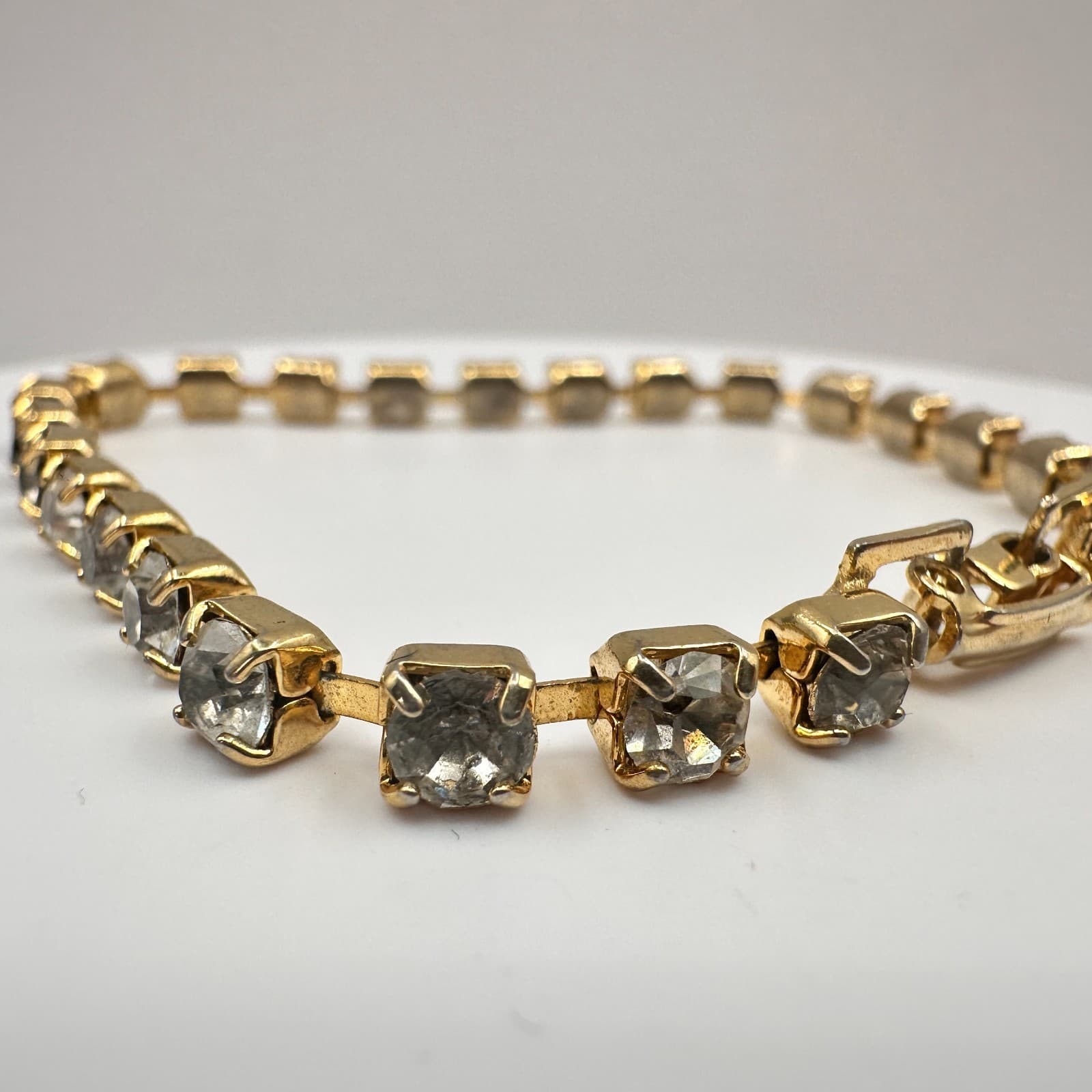 Vintage 80s Gold Tone Square Rhinestone Link Tennis Bracelet Classic Jewelry - Thumbnail 7