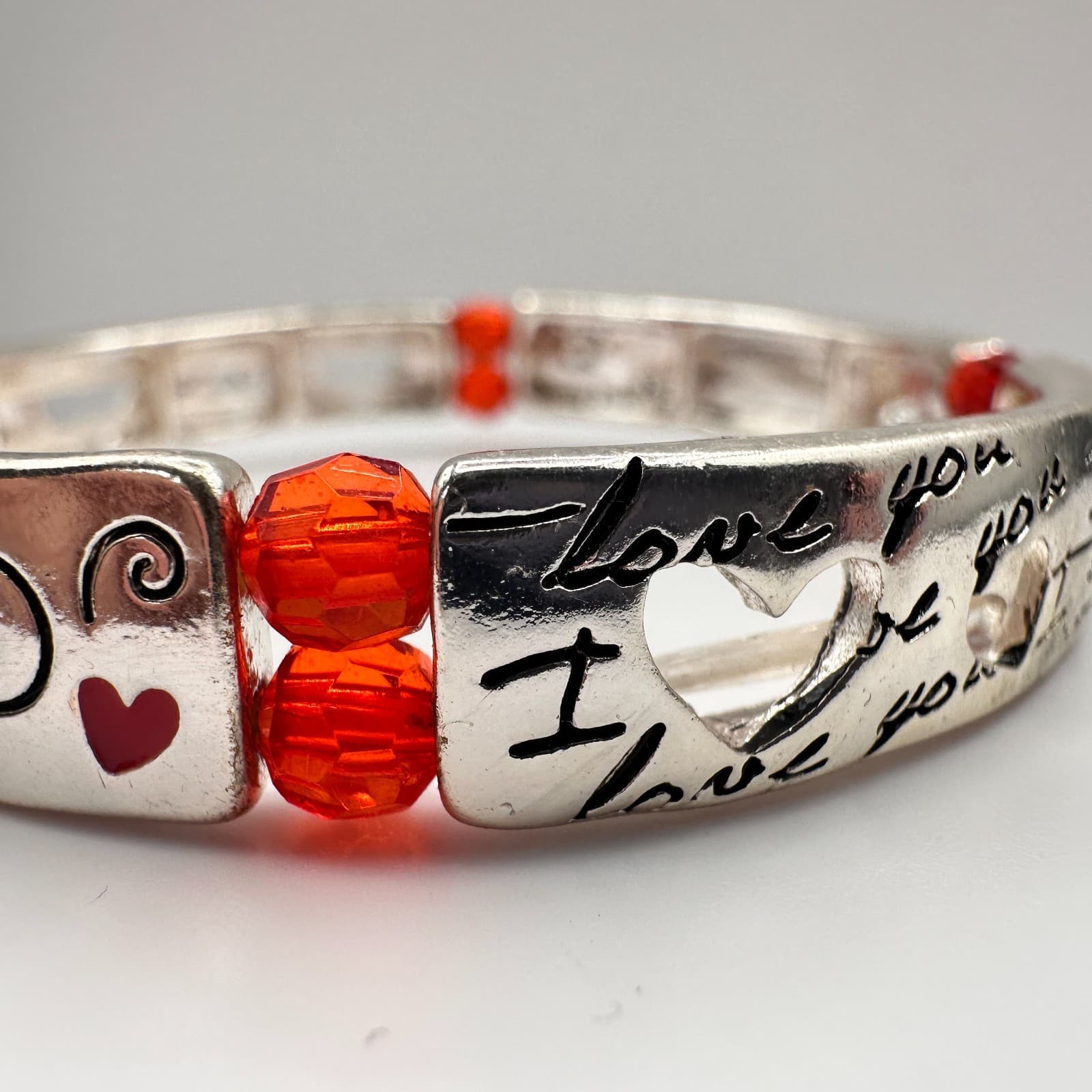 Vintage Y2K Silver Tone Love Heart Stretch Bracelet Red Crystal Beaded Jewelry - Thumbnail 3
