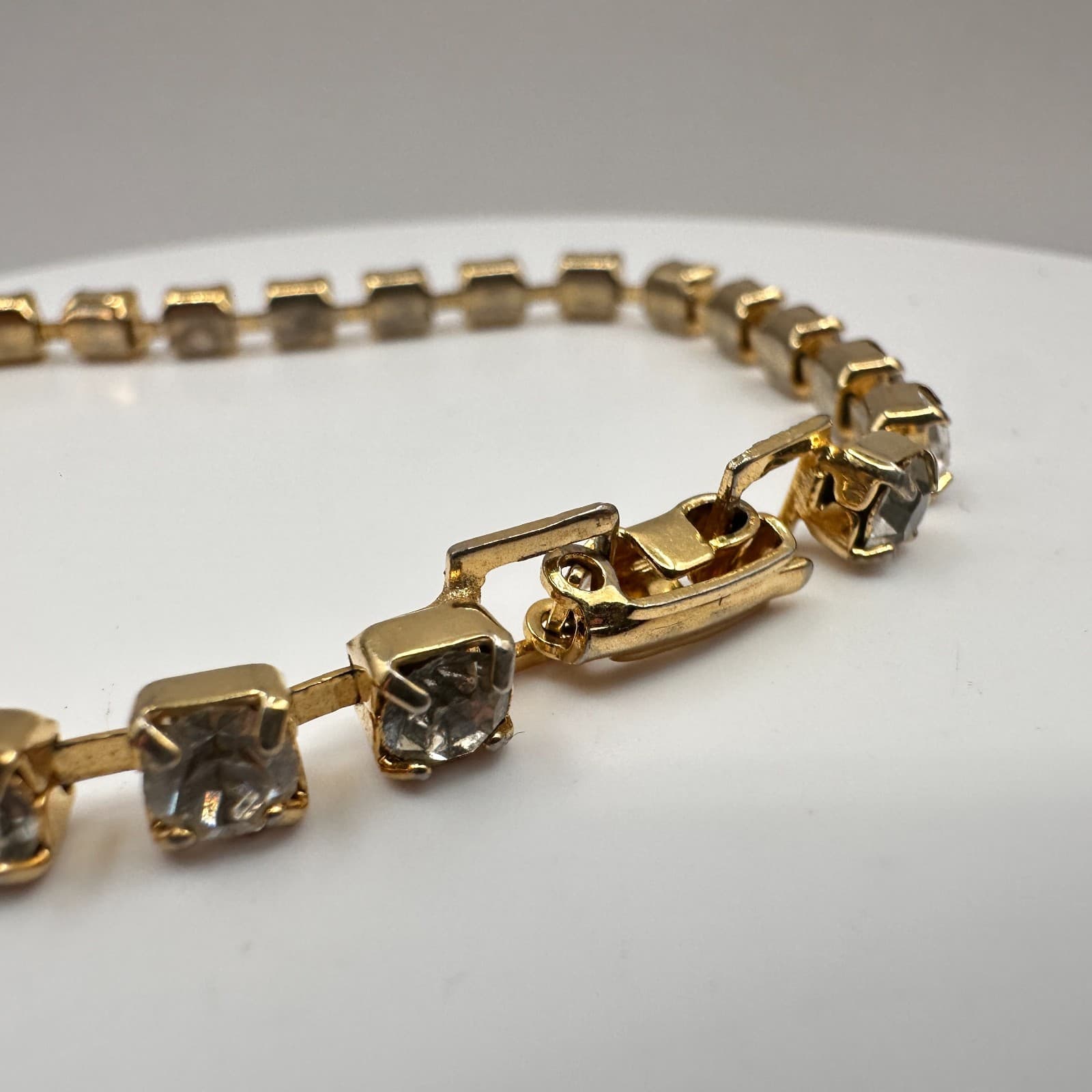 Vintage 80s Gold Tone Square Rhinestone Link Tennis Bracelet Classic Jewelry - Thumbnail 10