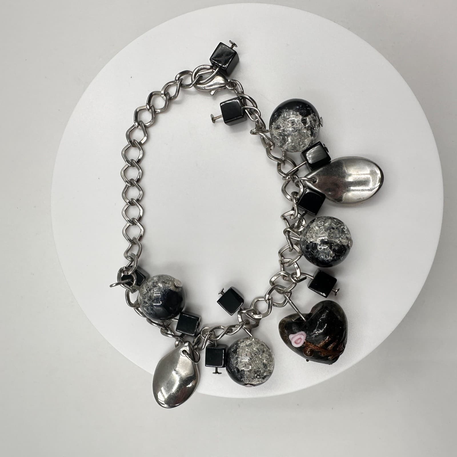 Vintage Y2K Silver Tone Charm Bracelet Black Glass Heart Cracker Beaded Boho - Thumbnail 6
