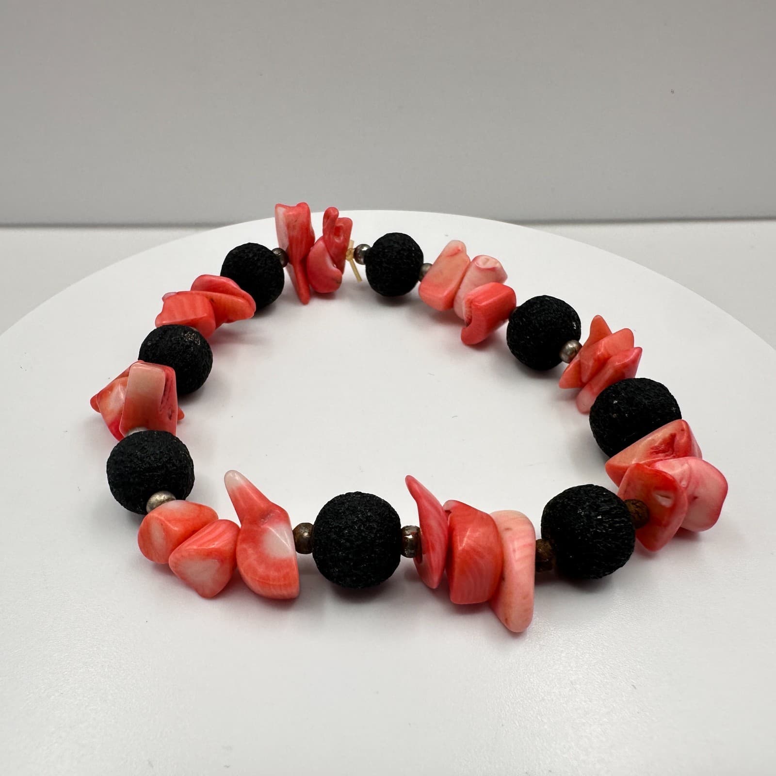 Vintage 90s Pink Coral & Black Lava Rock Beaded Stretch Bracelet Boho Statement - Thumbnail 2