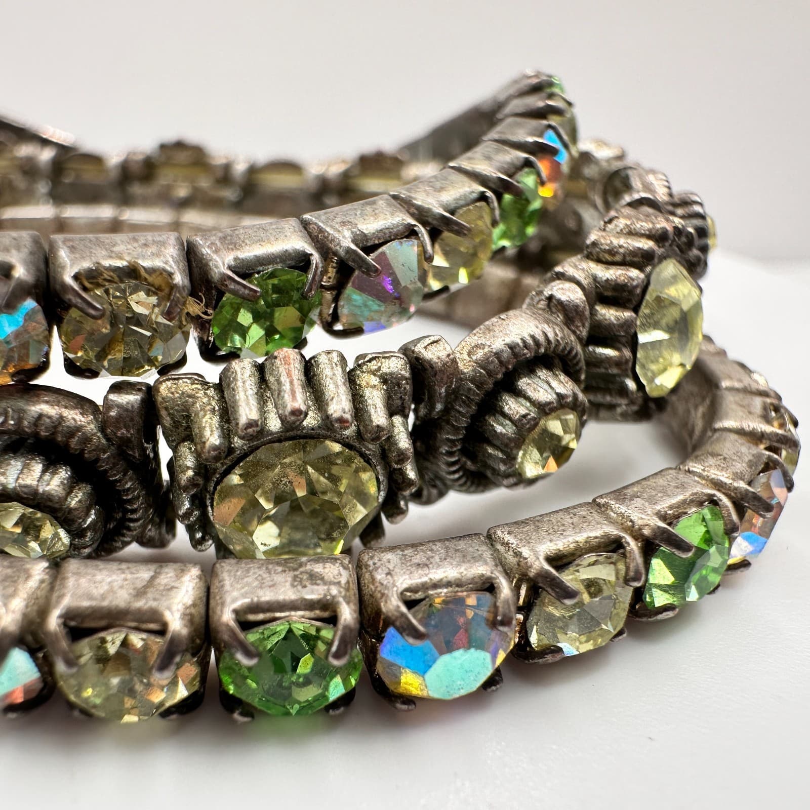Vintage 90s Green Aurora Borealis Rhinestone Stretch Bracelet Set Silver Tone - Thumbnail 3