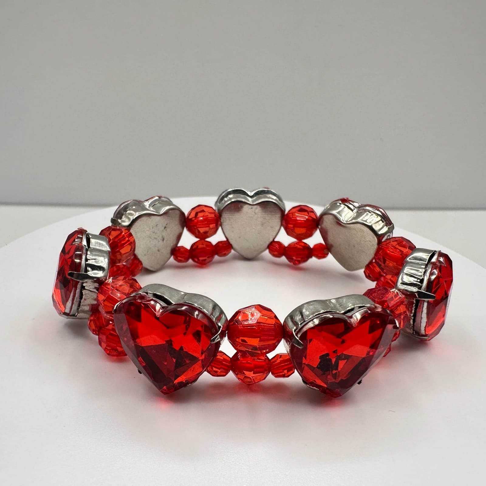 Vintage 90s Red Heart Glass Stretch Bracelet Silver Tone Romantic Fashion - Image 1