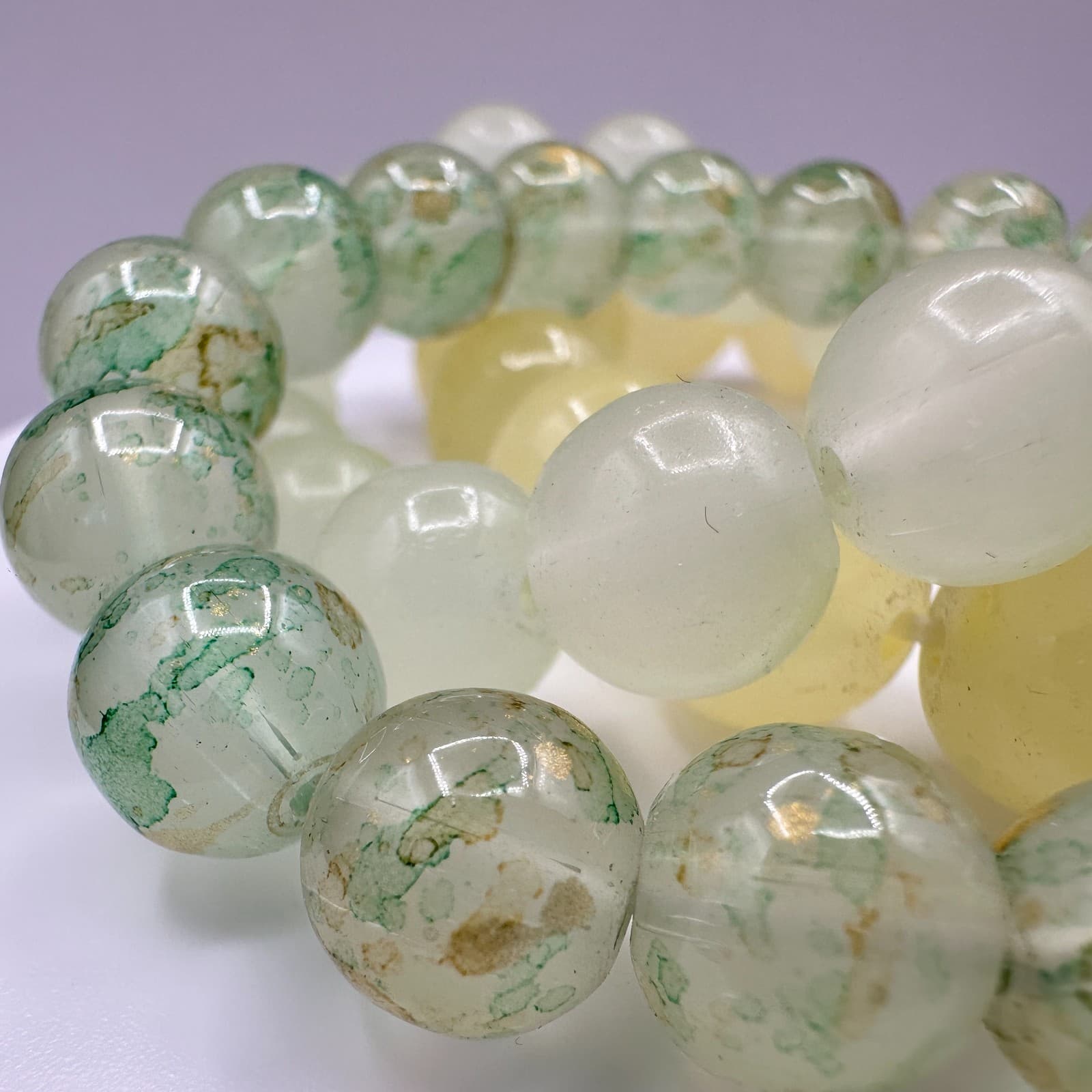 Vintage 80s Natural Prehnite Beaded Bracelet Round Stretchy Womens Jewelry - Thumbnail 5