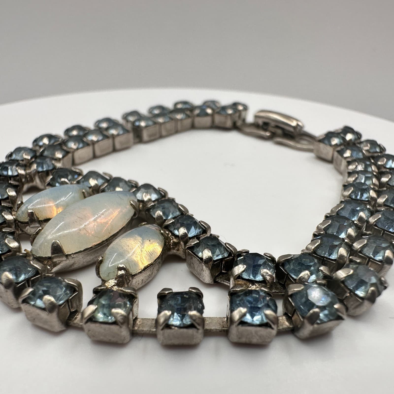 Vintage 70s Silver Tone Blue Rhinestone Moonstone Teardrop Link Bracelet Jewelry - Thumbnail 6