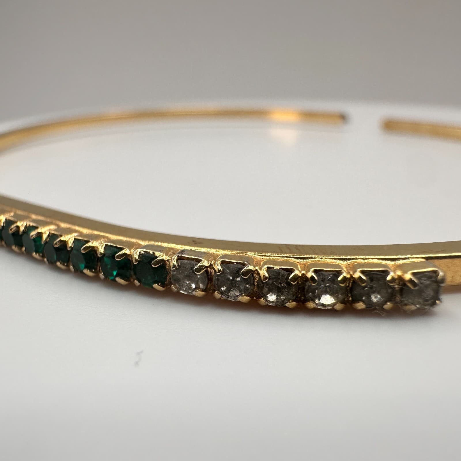 Vintage 80s Green & Clear Crystal Rhinestone Gold Tone Bangle Statement Jewelry - Thumbnail 5