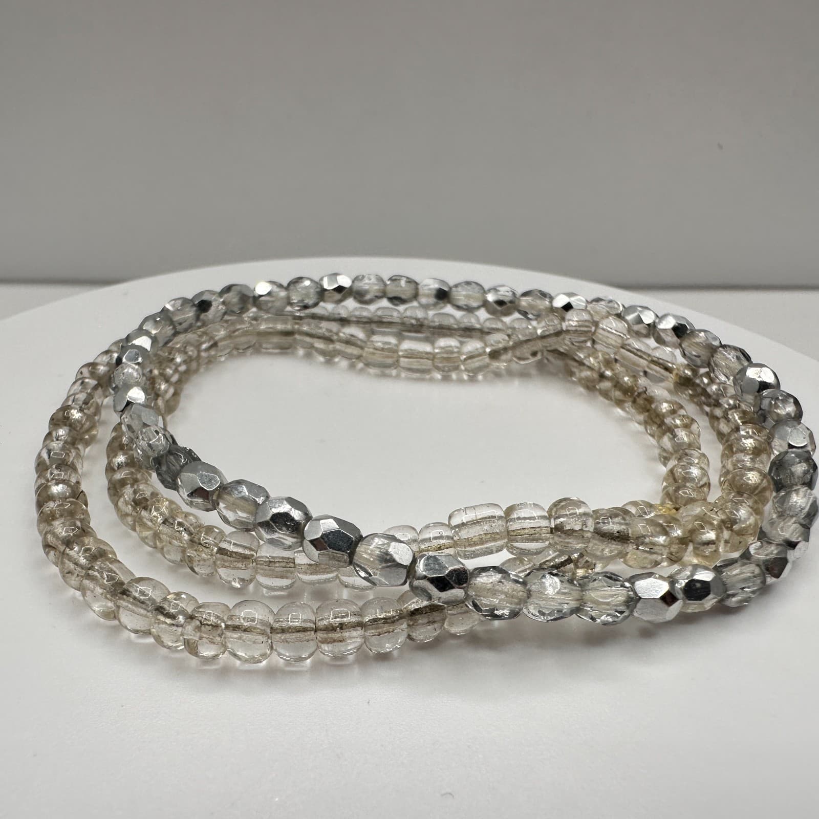 Vintage 90s Beaded Stretch Bracelet Set Silver Clear Glass Boho Fashion Jewelry - Thumbnail 3