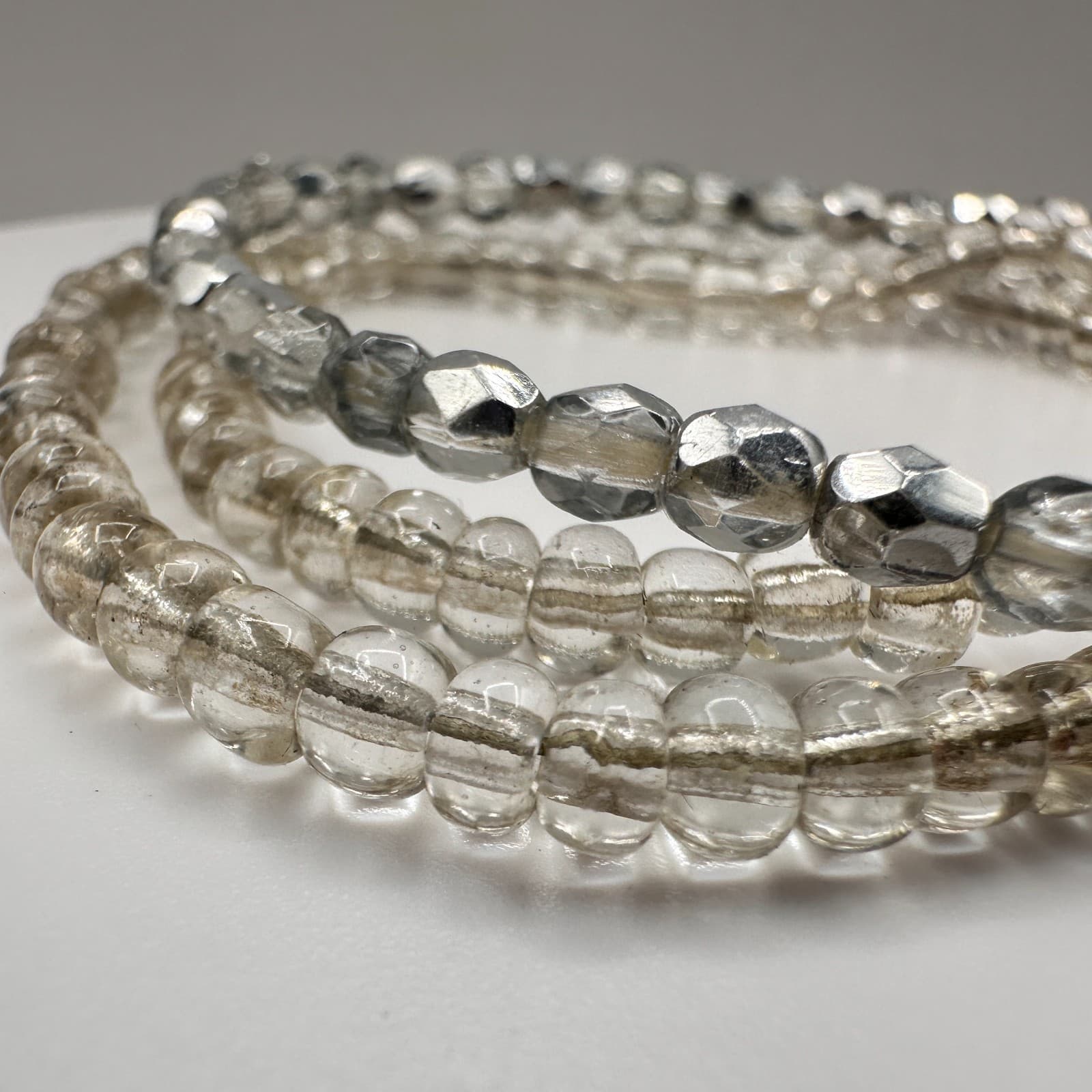 Vintage 90s Beaded Stretch Bracelet Set Silver Clear Glass Boho Fashion Jewelry - Thumbnail 4