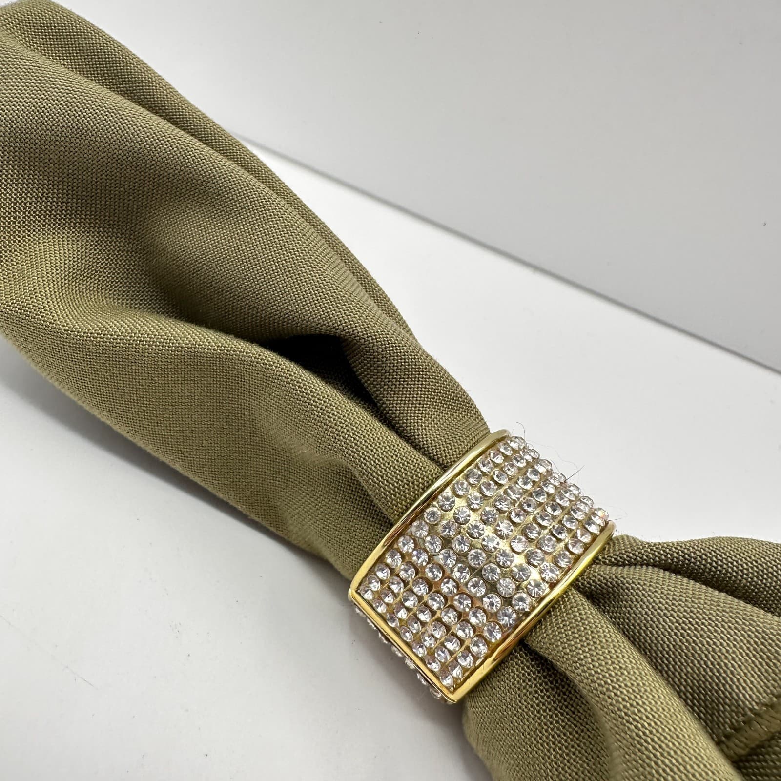 Vintage 80s Wide Gold Tone Rhinestone Hinged Thames Ring Holder jewelry - Thumbnail 5