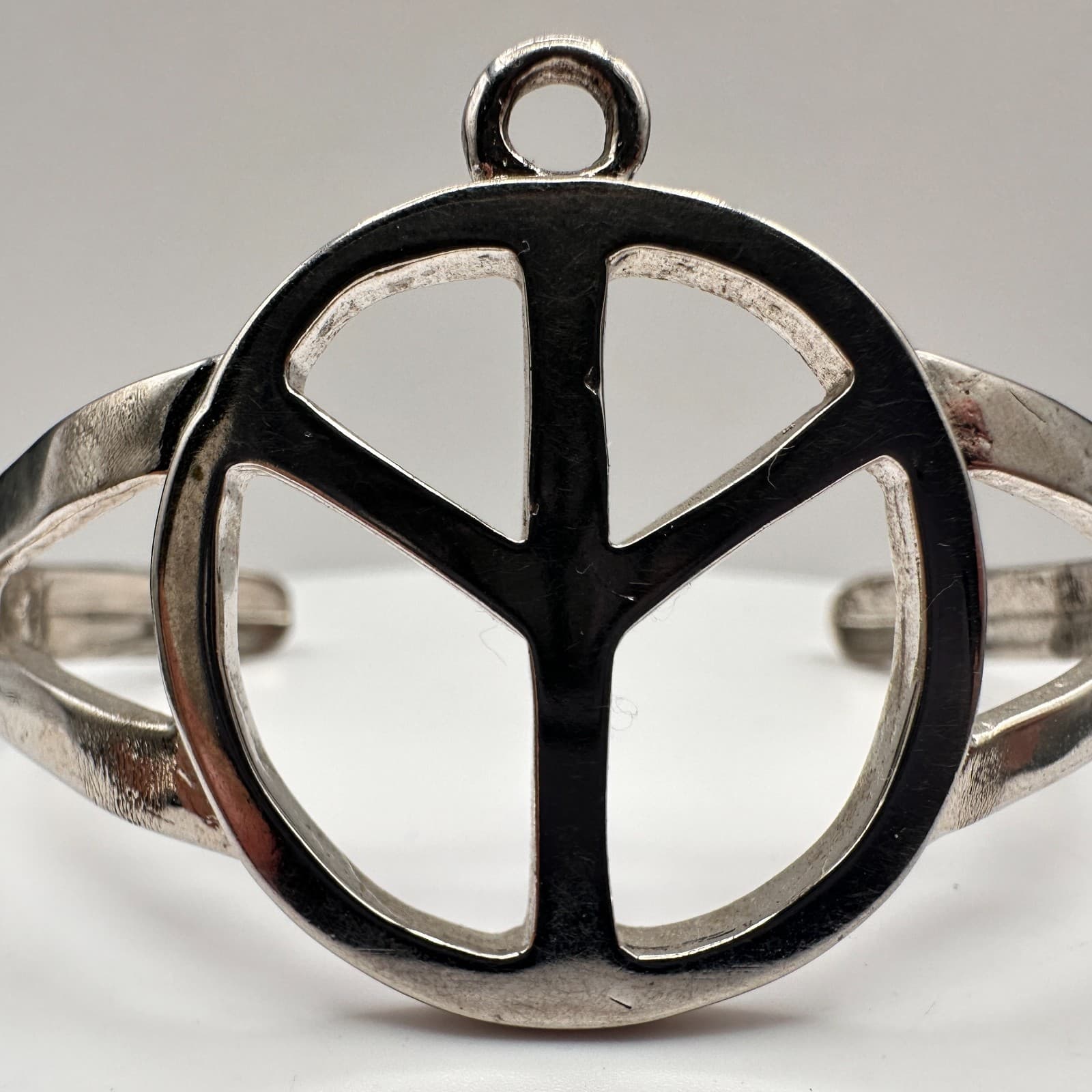 Vintage 80s 90s Silver Tone Peace Sign Cuff Bracelet Boho Hippie Style Jewelry - Thumbnail 6