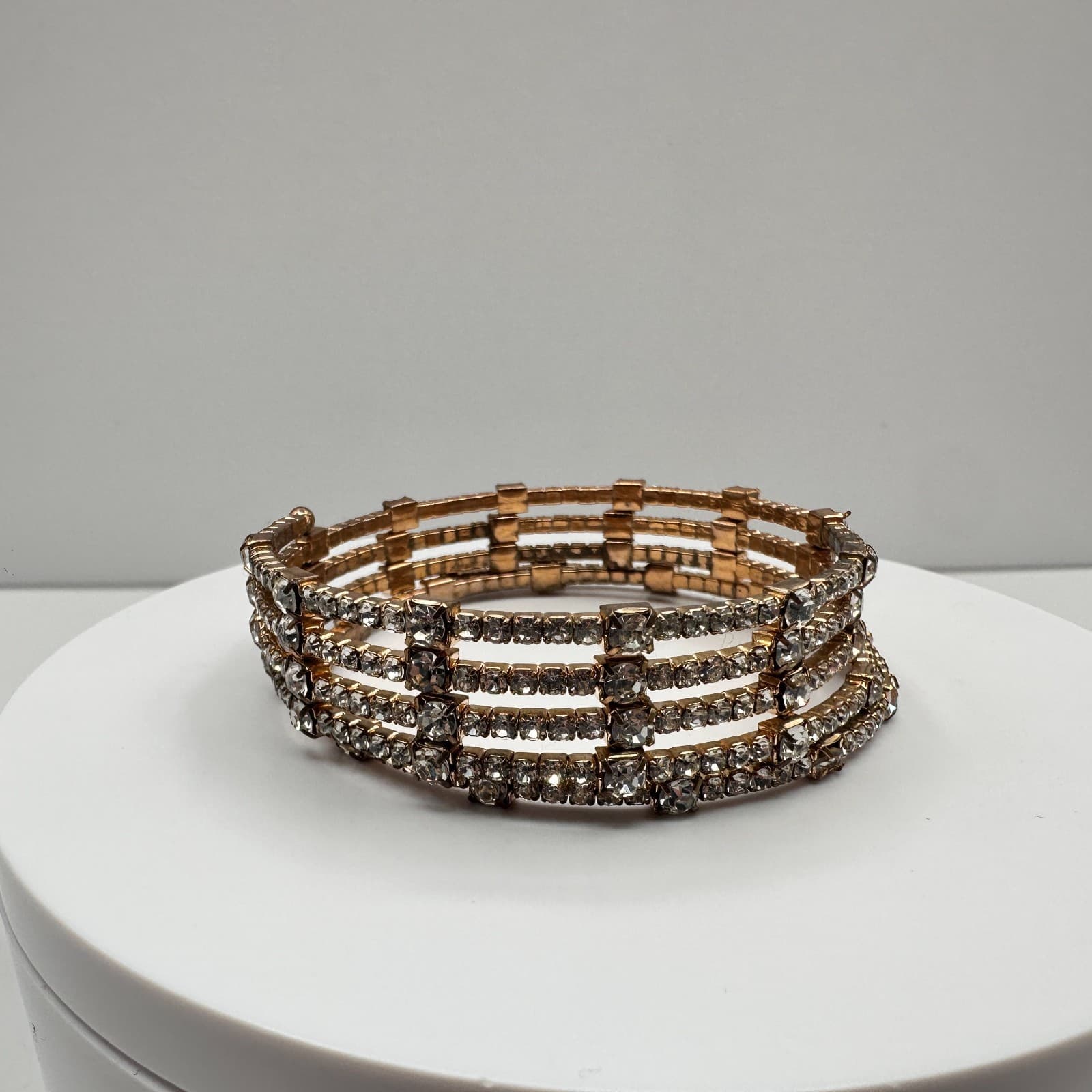 Vintage 60s 70s Gold Tone 4-Row Rhinestone Coil Wrap Bracelet Mid-Century Style - Thumbnail 7
