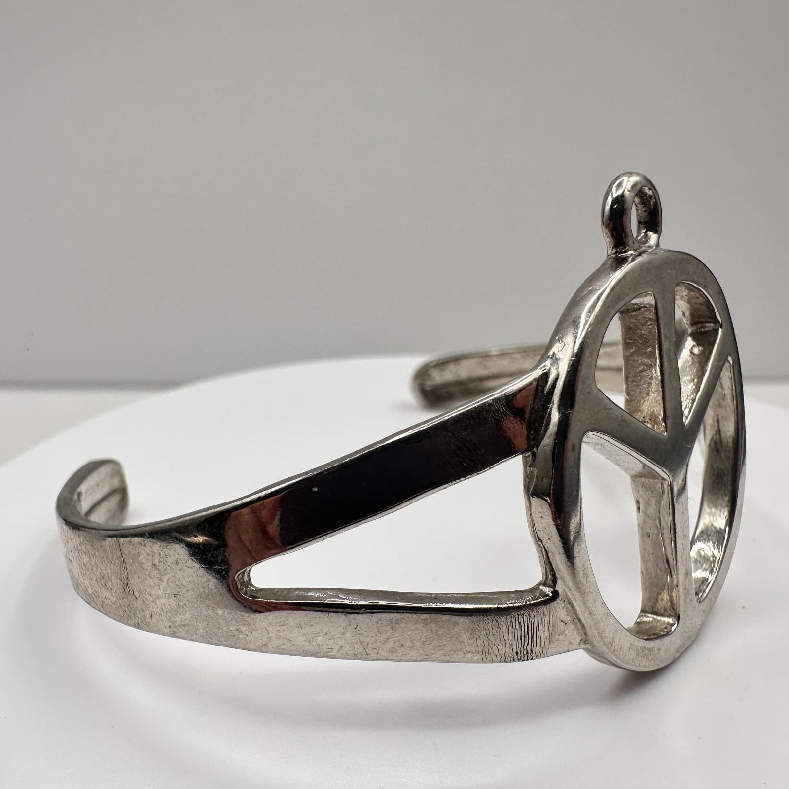 Vintage 80s 90s Silver Tone Peace Sign Cuff Bracelet Boho Hippie Style Jewelry - Thumbnail 3