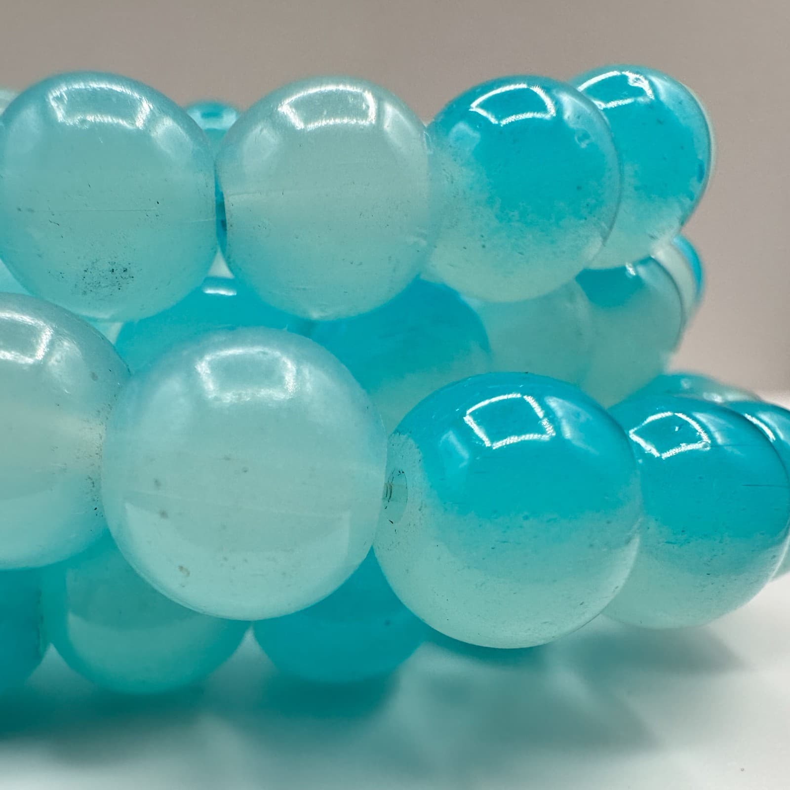 Vintage 90s Blue Aqua Quartz Glass Bead Stretch Bracelet Boho Stackable Fashion - Thumbnail 3