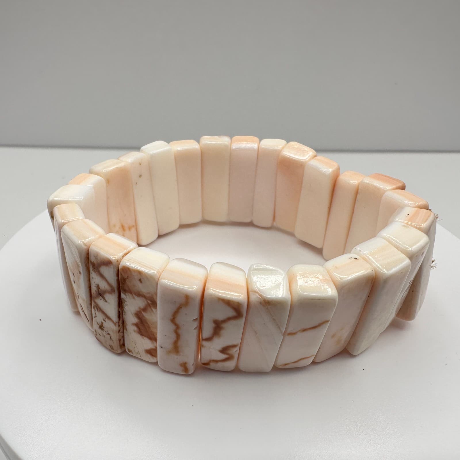 Vintage 90s Boho Cream Shell Stretch Bracelet Natural Stone Inlay Beach Style - Thumbnail 2