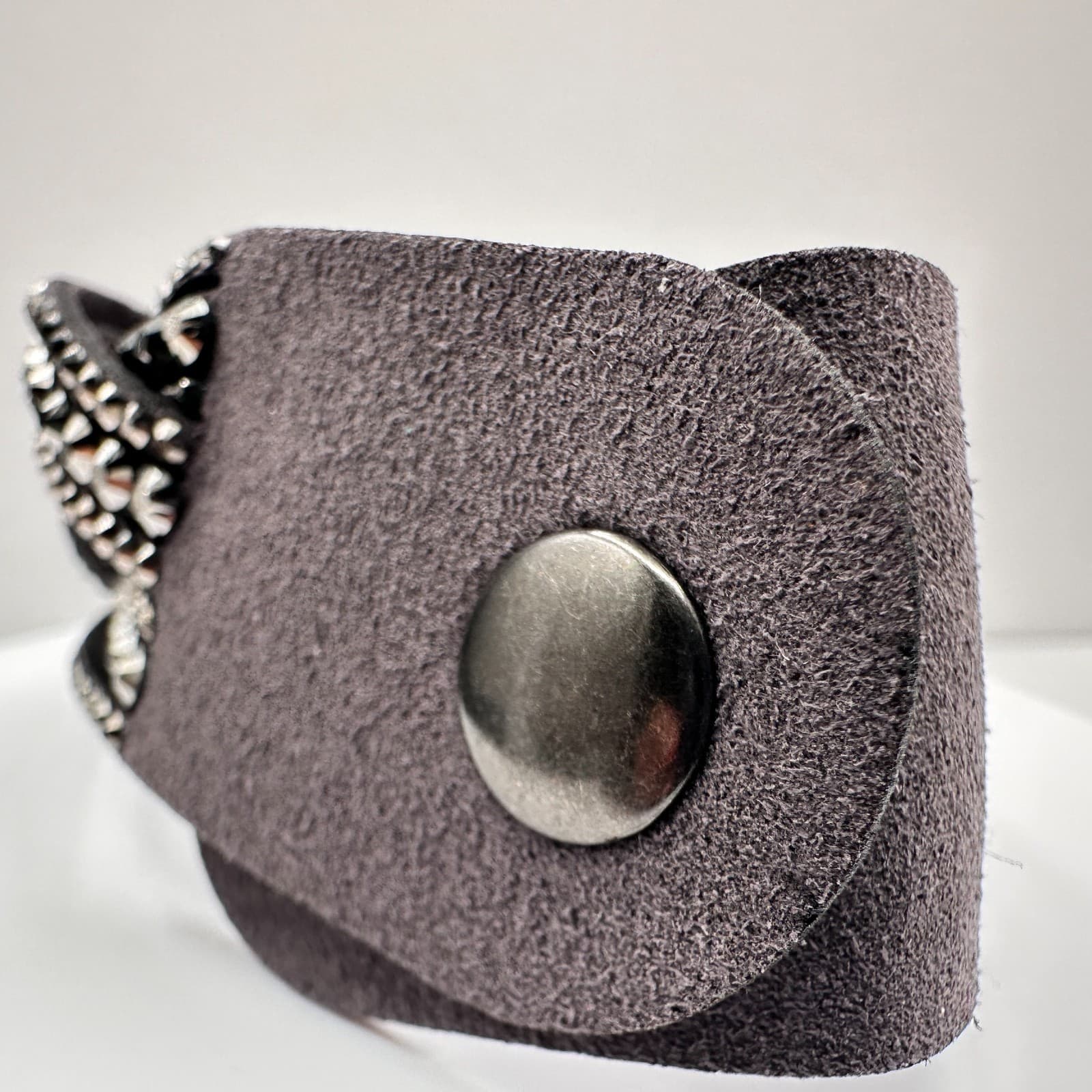 Vintage 90s Grey Suede Glass Cuff Bracelet Multi Strand Boho Studded Style - Thumbnail 6