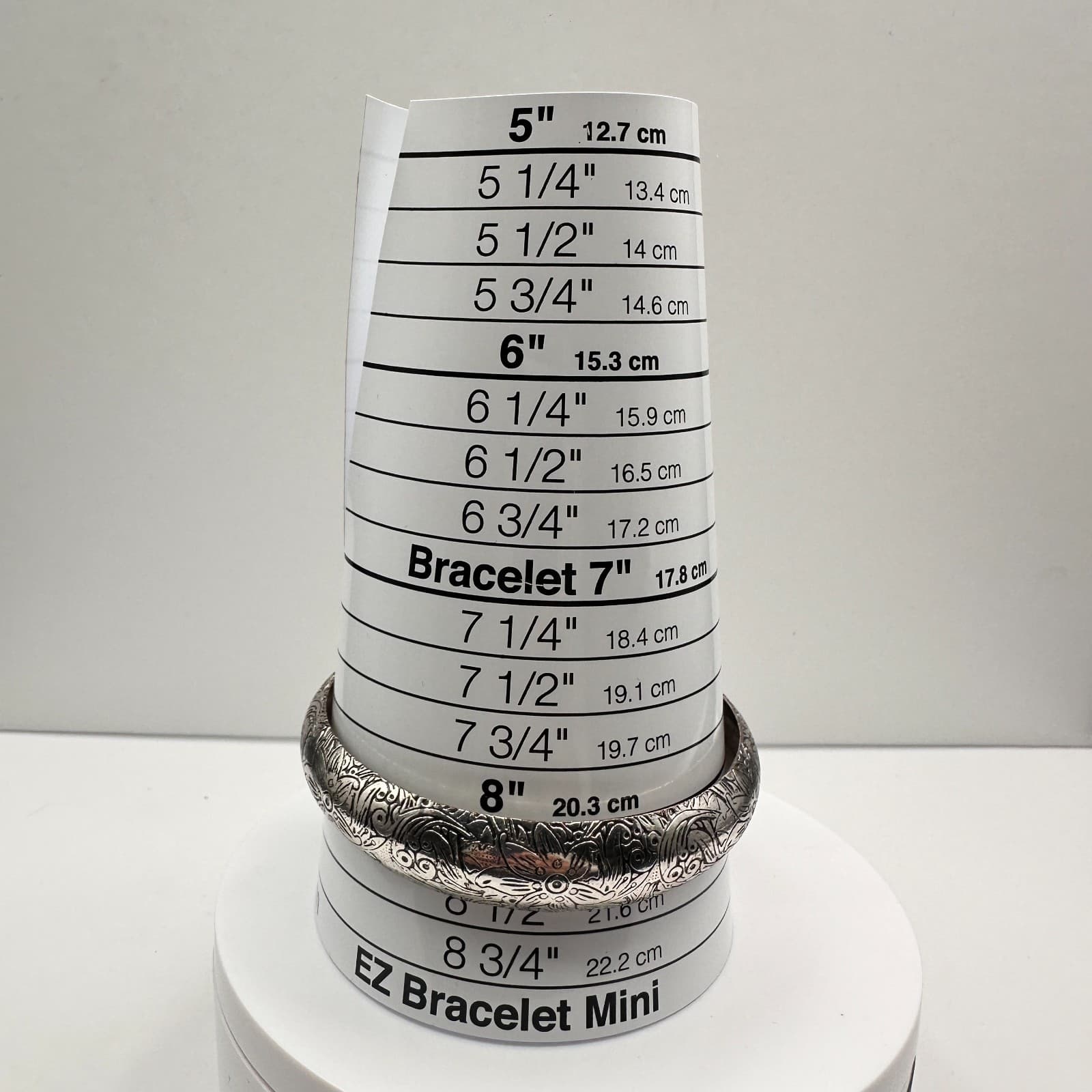 Vintage 80s Silver Tone Floral Bangle Bracelet Etched Boho Statement Jewelry - Thumbnail 6