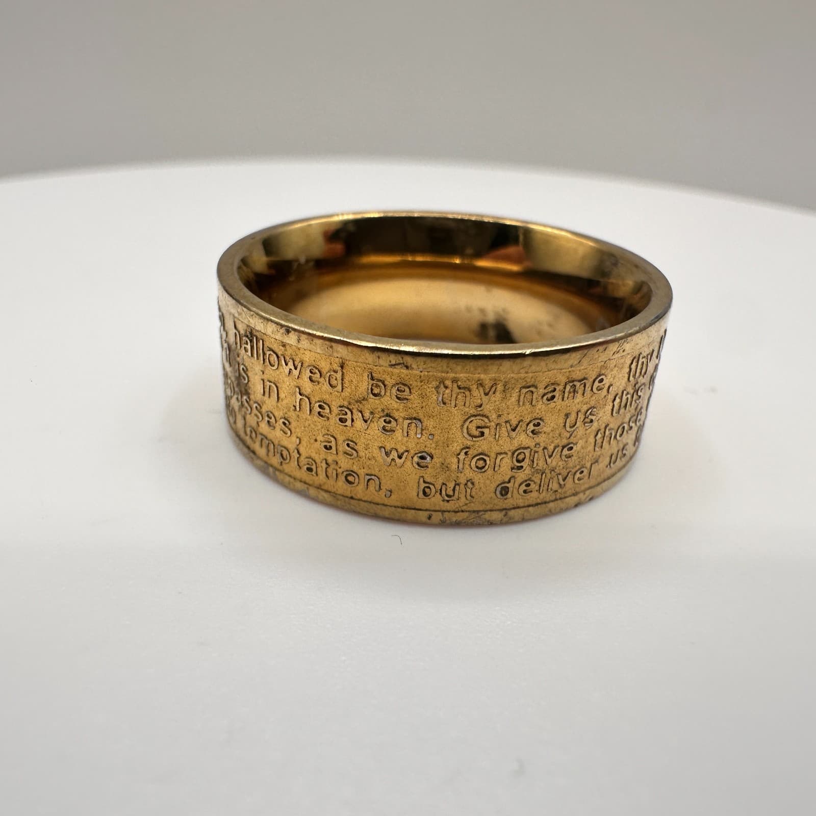 Vintage 90s Engraved Religious Band Ring Gold Tone Classic Fashion Jewelry - Image 1