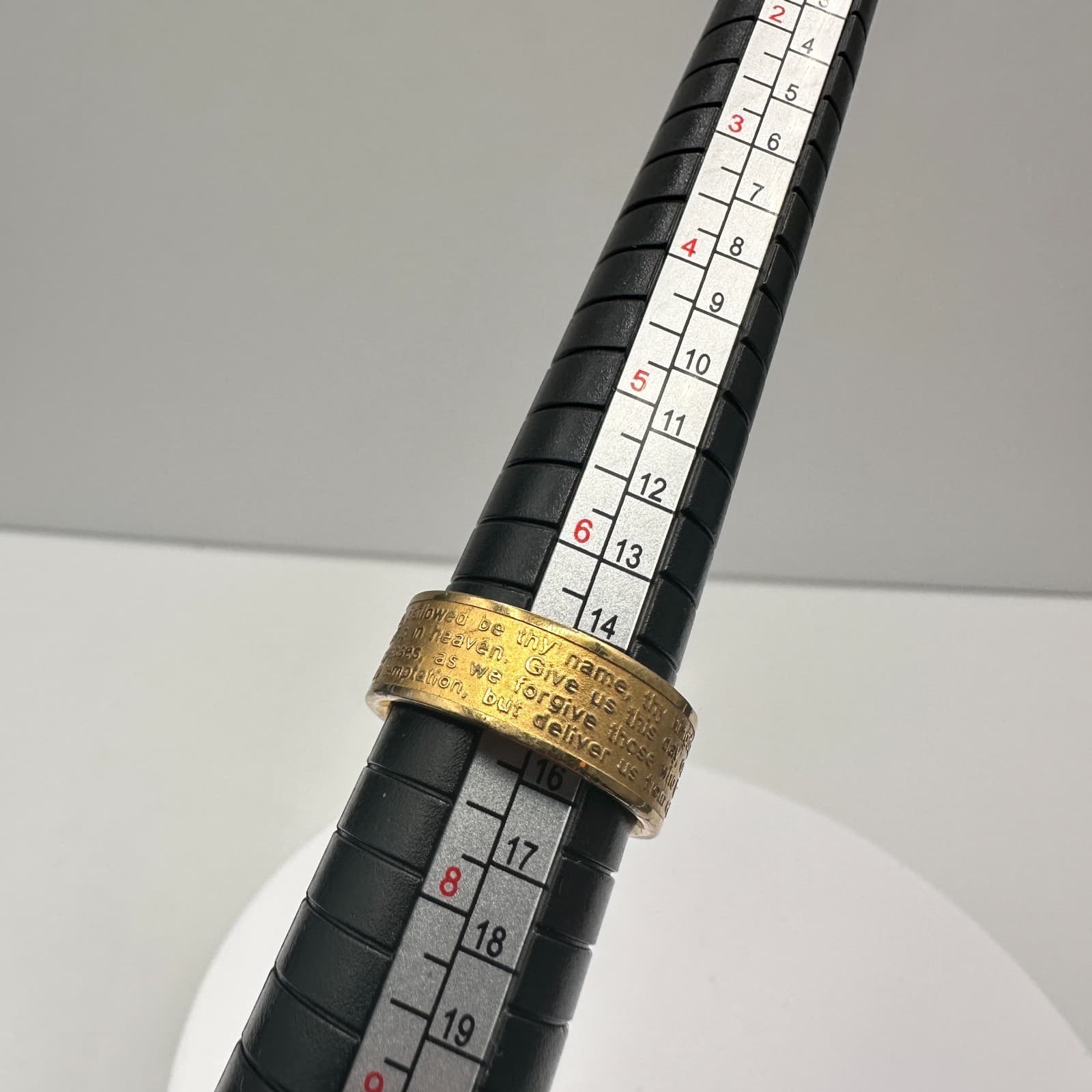 Vintage 90s Engraved Religious Band Ring Gold Tone Classic Fashion Jewelry - Thumbnail 7