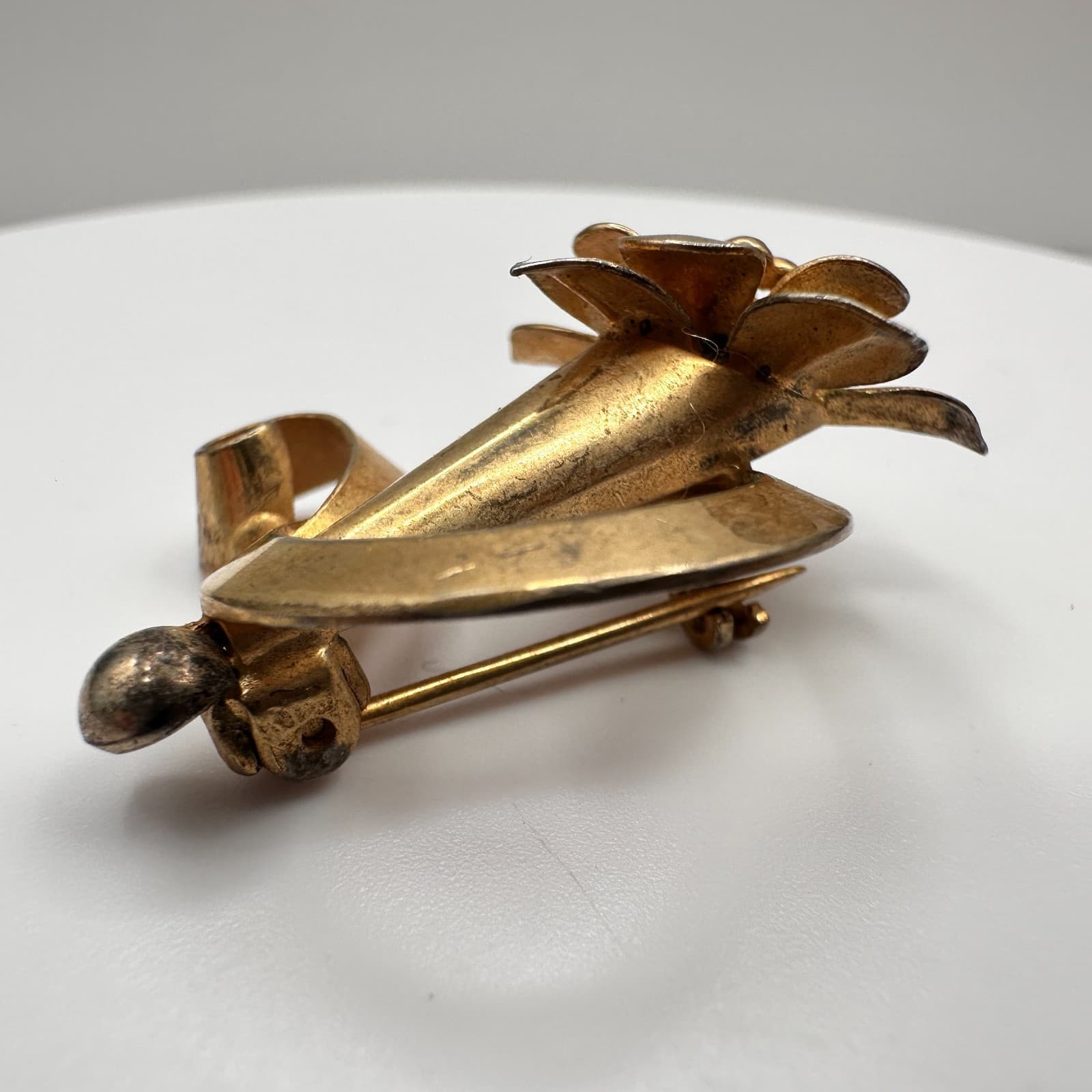 Vintage 80s Gold Tone Floral Brooch Pin Retro Women's Classic Fashion Jewelry - Thumbnail 5