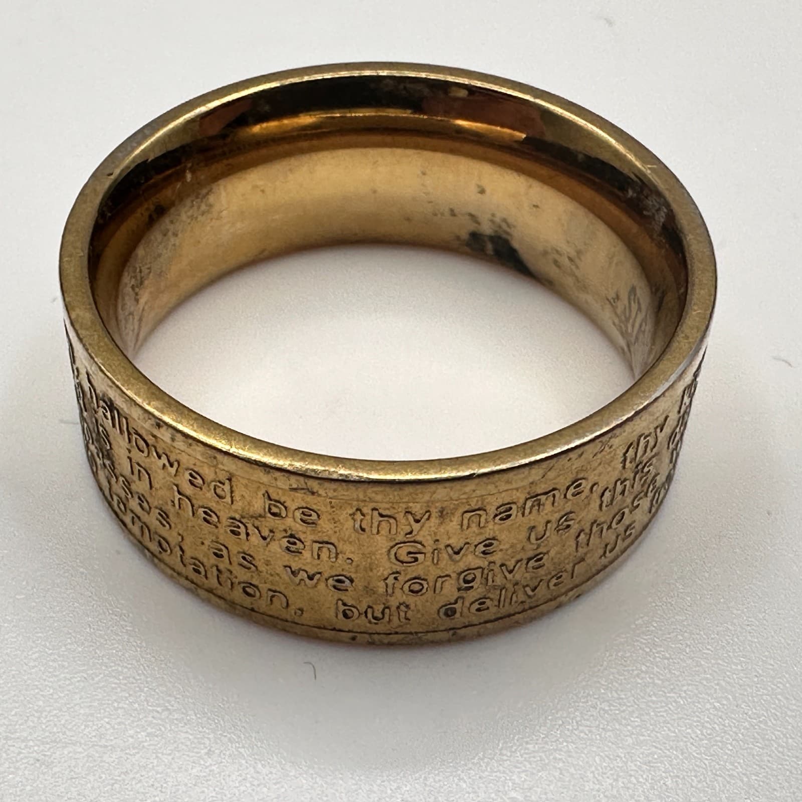 Vintage 90s Engraved Religious Band Ring Gold Tone Classic Fashion Jewelry - Thumbnail 6