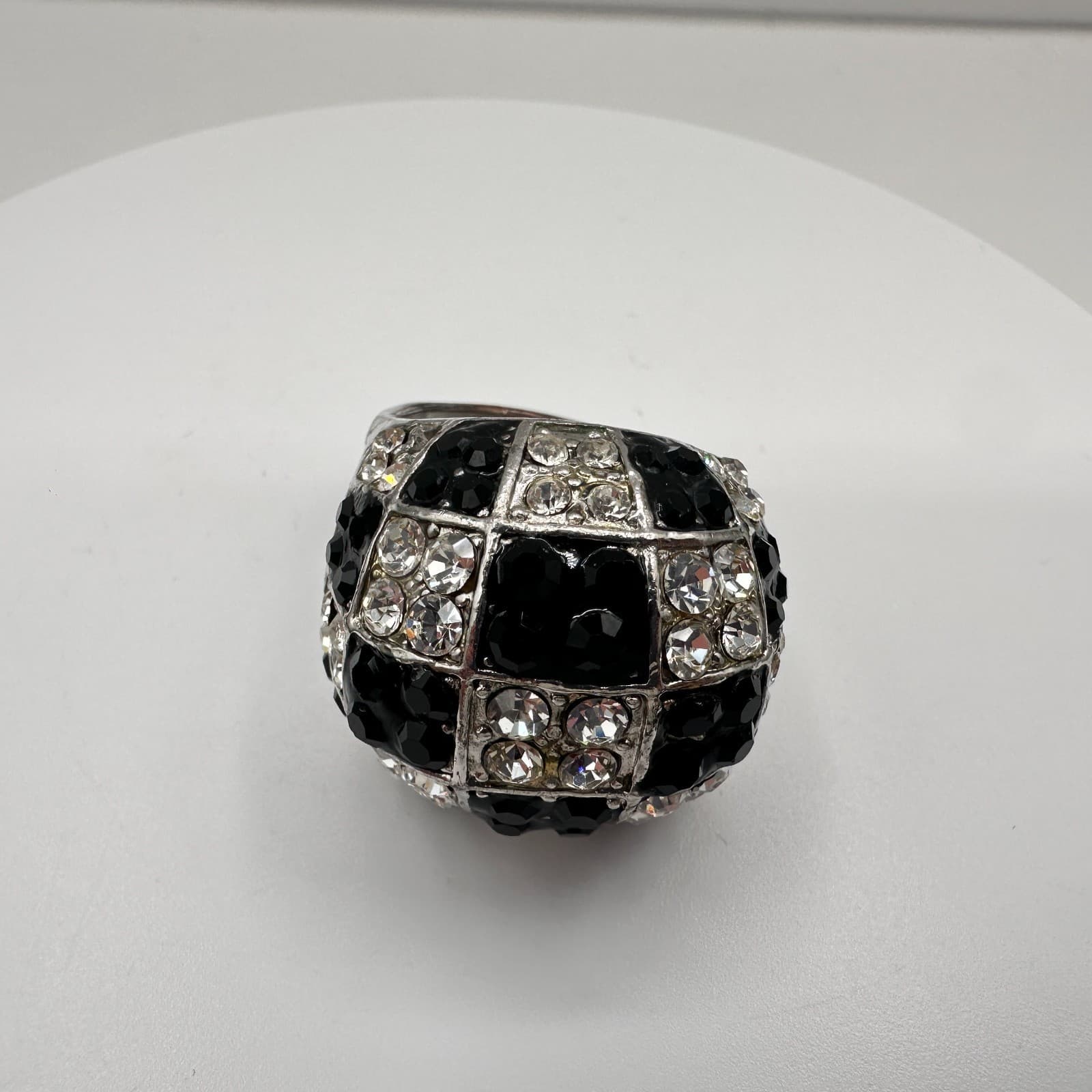 Vintage 90s Checkerboard Dome Ring Silver Tone Black Clear Rhinestone Jewelry - Thumbnail 2