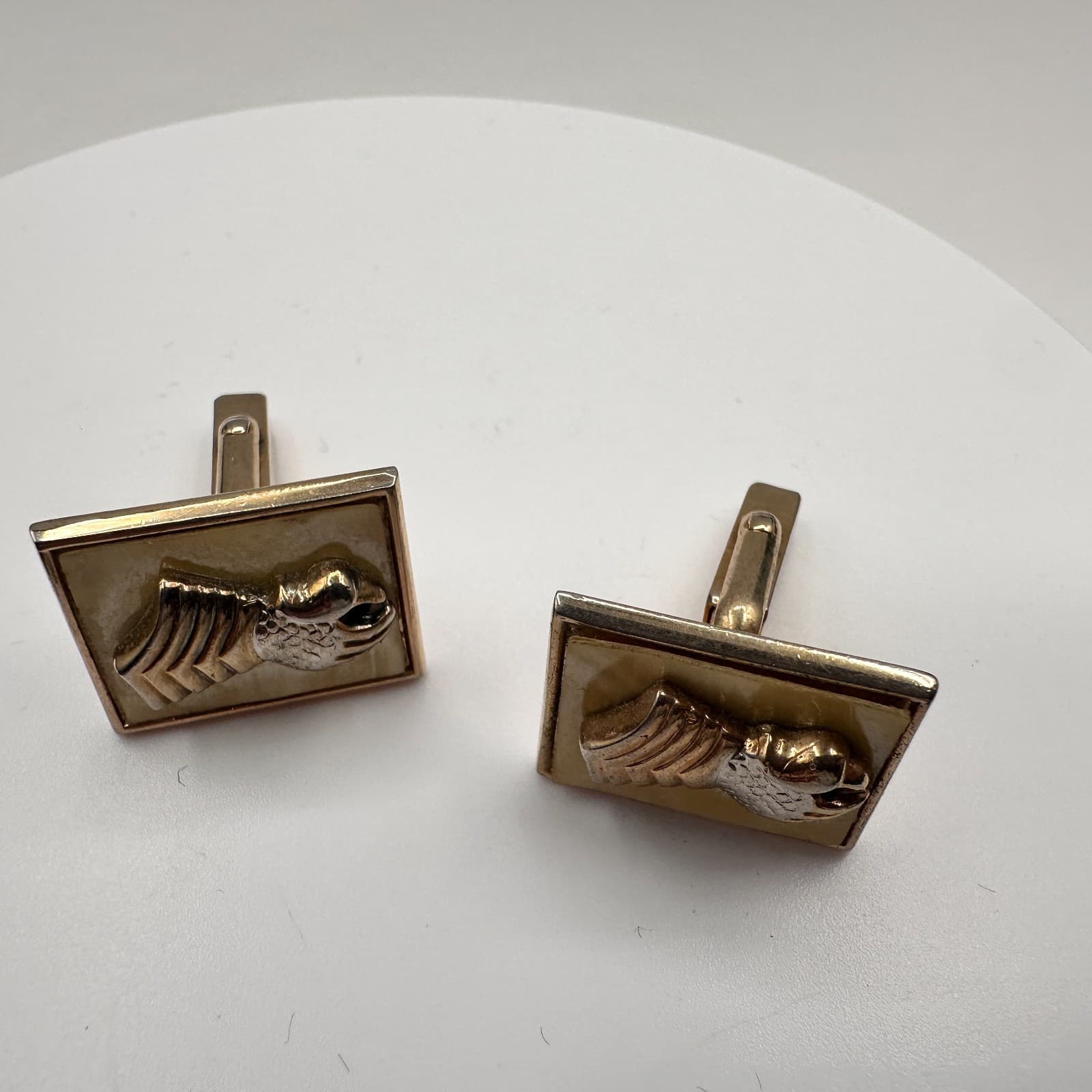 Vintage 80s Military Chevron Fish Tail Gold Tone Cream Rectangular Cufflinks - Thumbnail 2