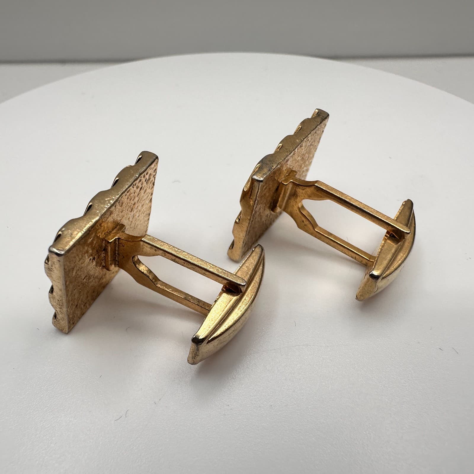 Vintage 80s Gold Tone Black Enamel Striped Geometric Cufflinks Fashion Jewelry - Thumbnail 5