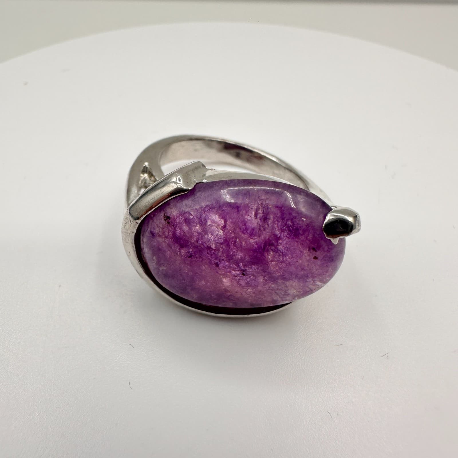 Vintage 90s Purple Oval Stone Statement Ring Silver Tone Women's Classic Jewelry - Image 1