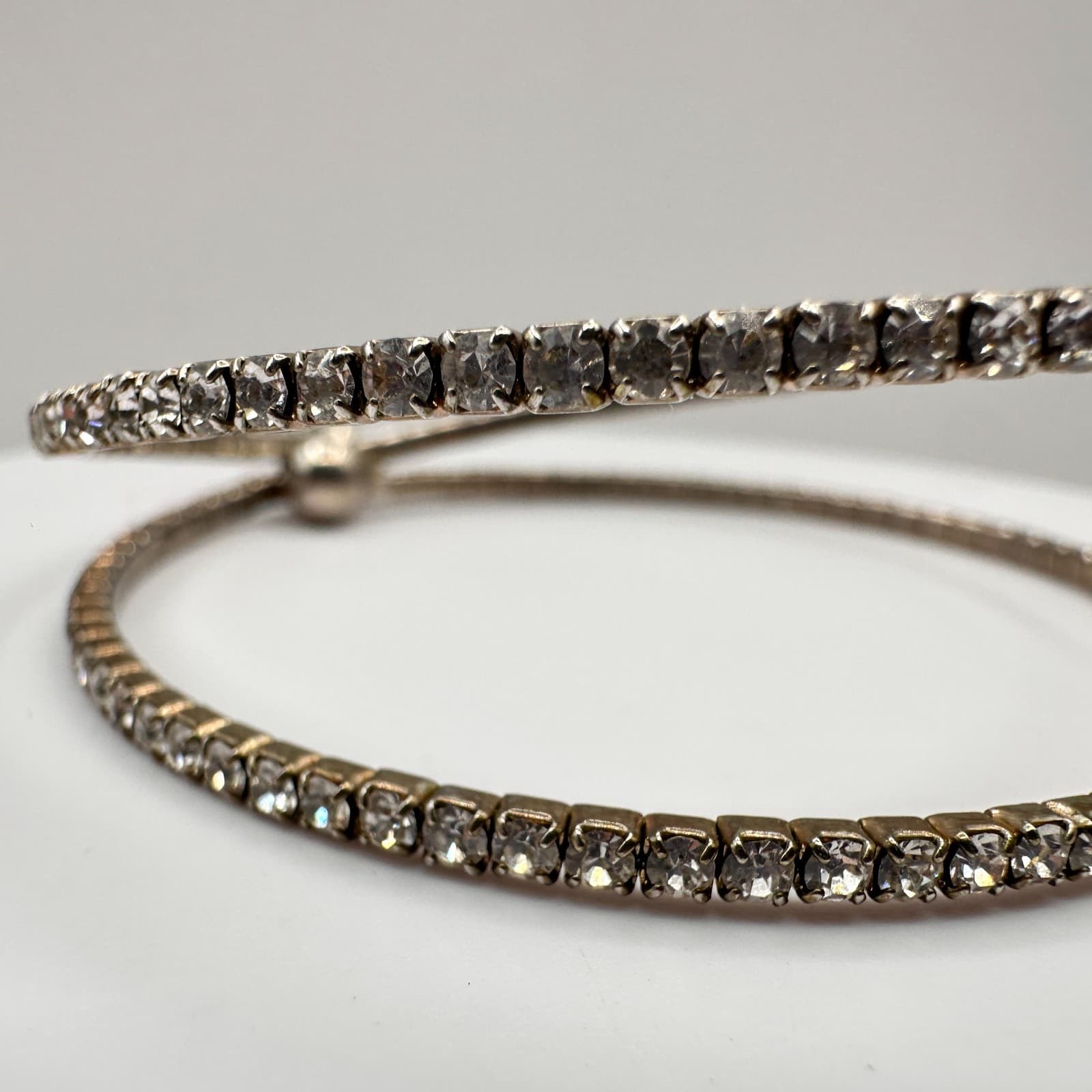 Vintage 90s Silver Tone Clear Glass Double Wrap Coil Bypass Bangle Bracelet - Thumbnail 3