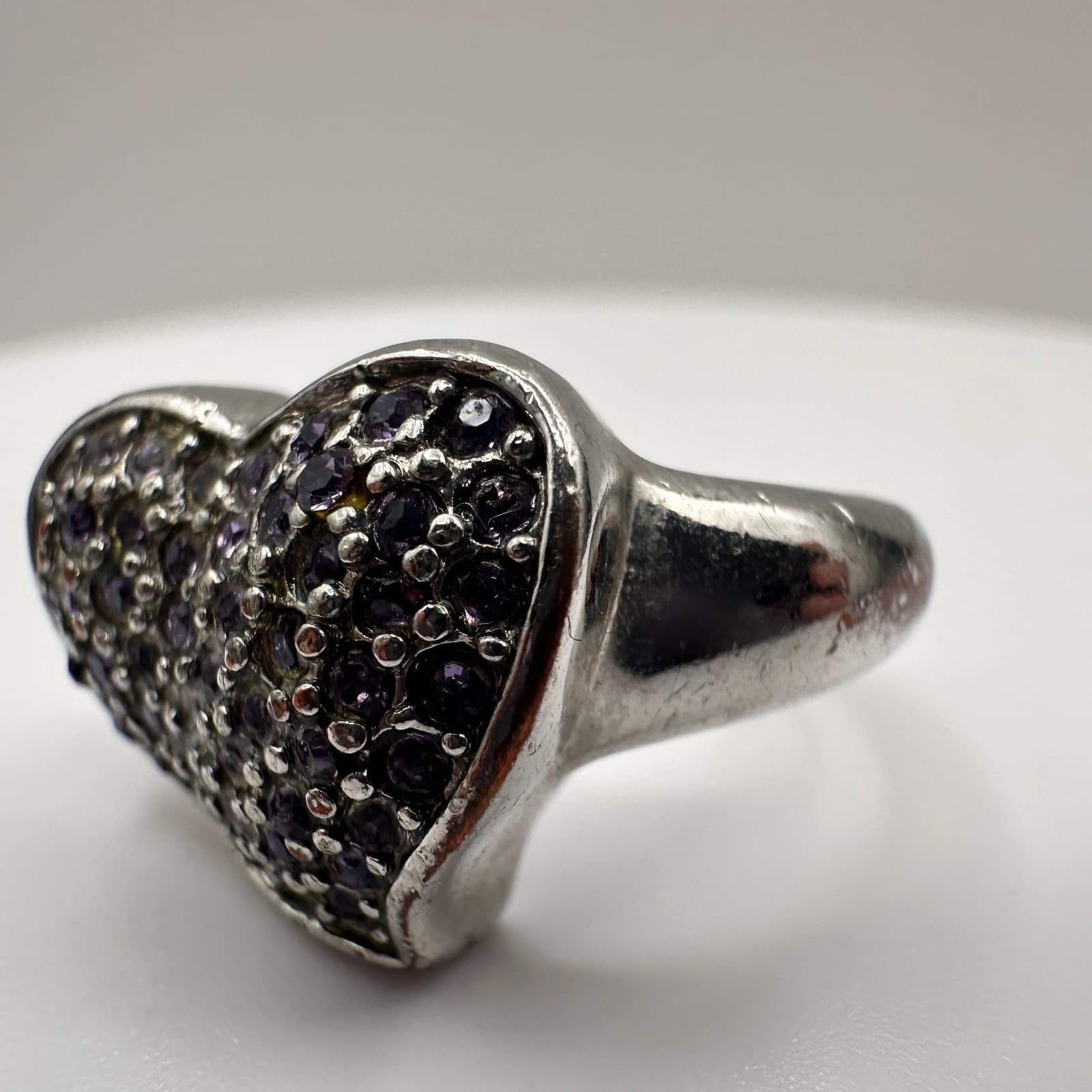 Vintrage 90s Purple Glass Heart Ring Silver Tone Statement Fashion Jewelry - Thumbnail 2