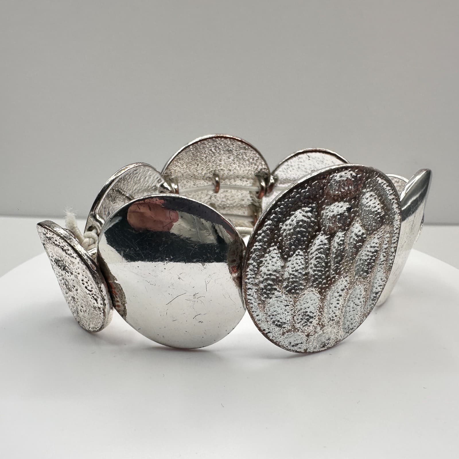 Vintage 90s Silver Tone Hammered Disk Stretch Bracelet Boho Statement Jewelry - Image 1