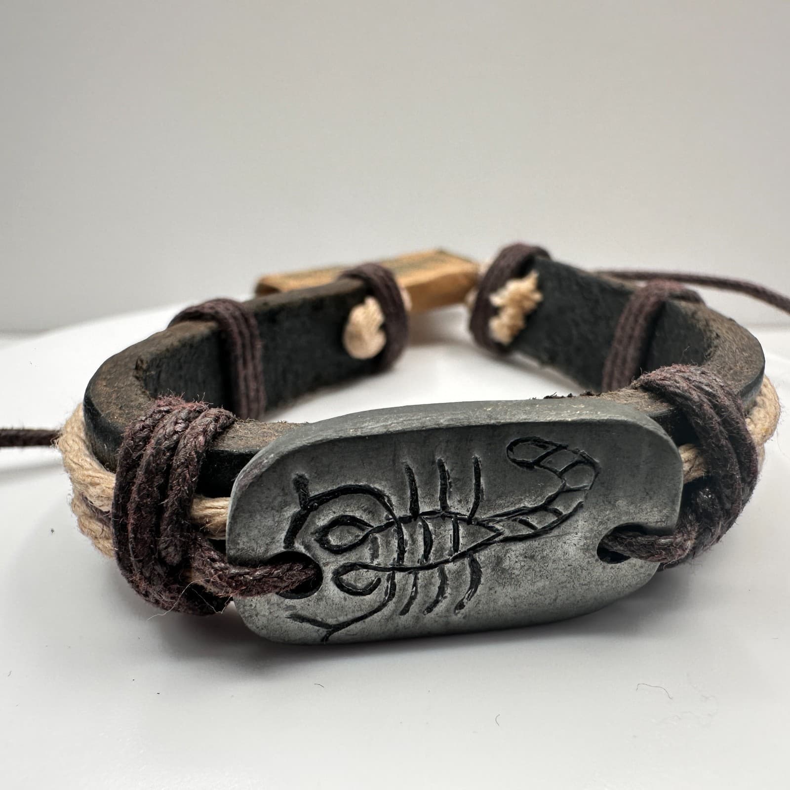 Vintage Y2K Leather Scorpion Bracelet Handmade Boho Tribal Rope Cord Jewelry - Thumbnail 2