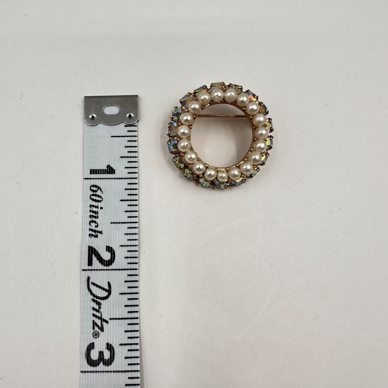 Vintage 60s Gold Tone Wreath Brooch Pin Faux Pearl Aurora Borealis Rhinestone - Thumbnail 7