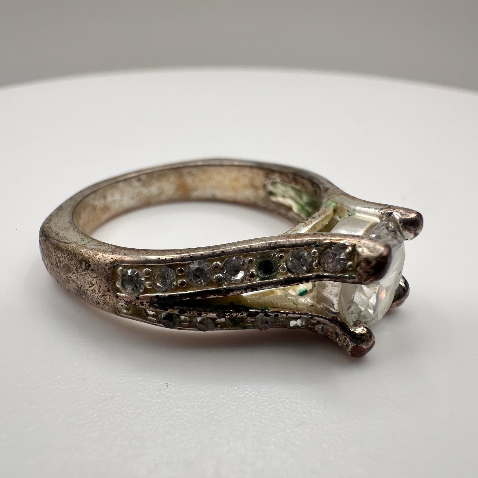 Vintage Y2K Silver Tone Clear Rhinestone Statement Round Ring Retro Jewelry - Thumbnail 3