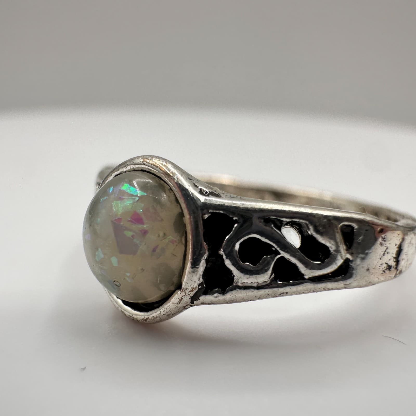 Vintage 90s Silver Tone Round Ring Retro Women's Classic Fashion Jewelry - Thumbnail 4